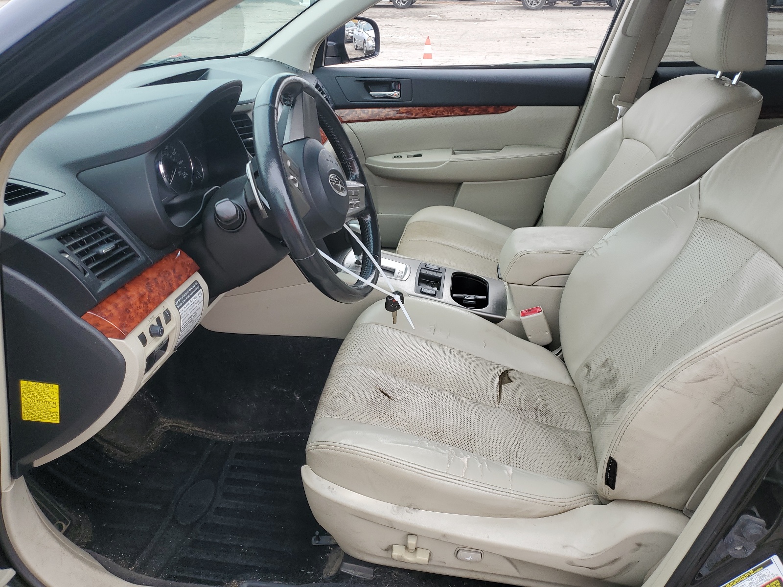 4S4BRDLC5B2348827 2011 Subaru Outback 3.6R Limited