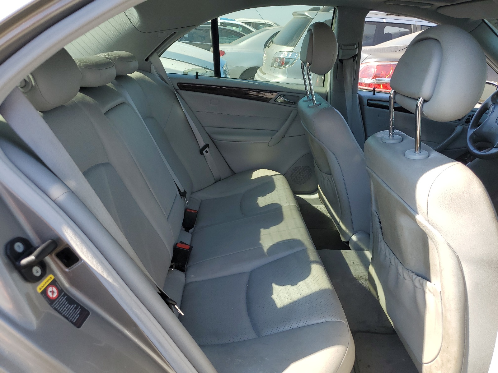 WDBRF64J24F537367 2004 Mercedes-Benz C 320