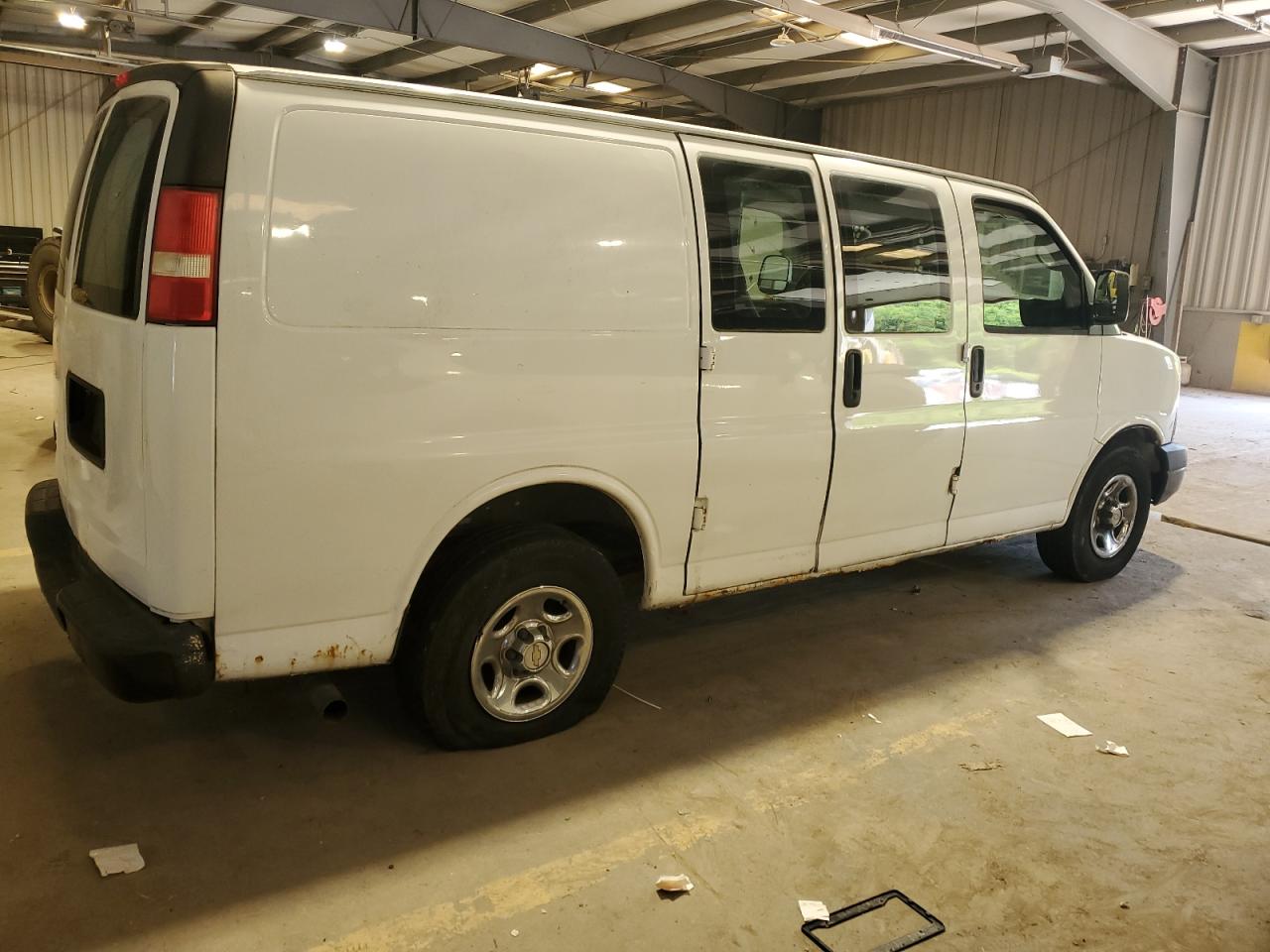 2008 Chevrolet Express G1500 VIN: 1GCFH154181166893 Lot: 63920024