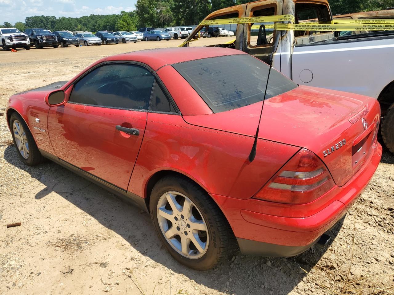 1999 Mercedes-Benz Slk 230 Kompressor VIN: WDBKK47F6XF096274 Lot: 62618104