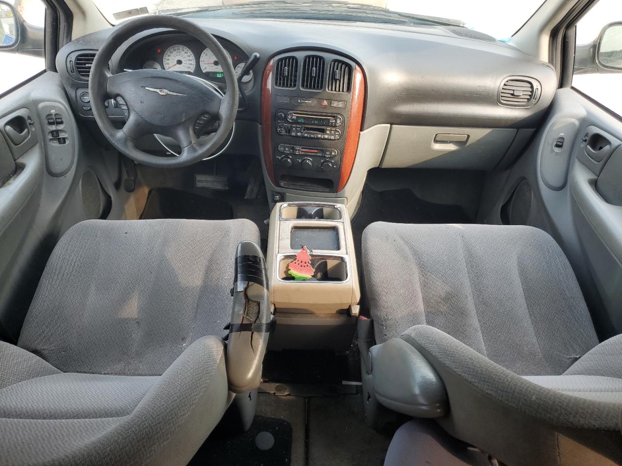 2006 Chrysler Town & Country Lx VIN: 1A4GP44R96B568636 Lot: 64507834