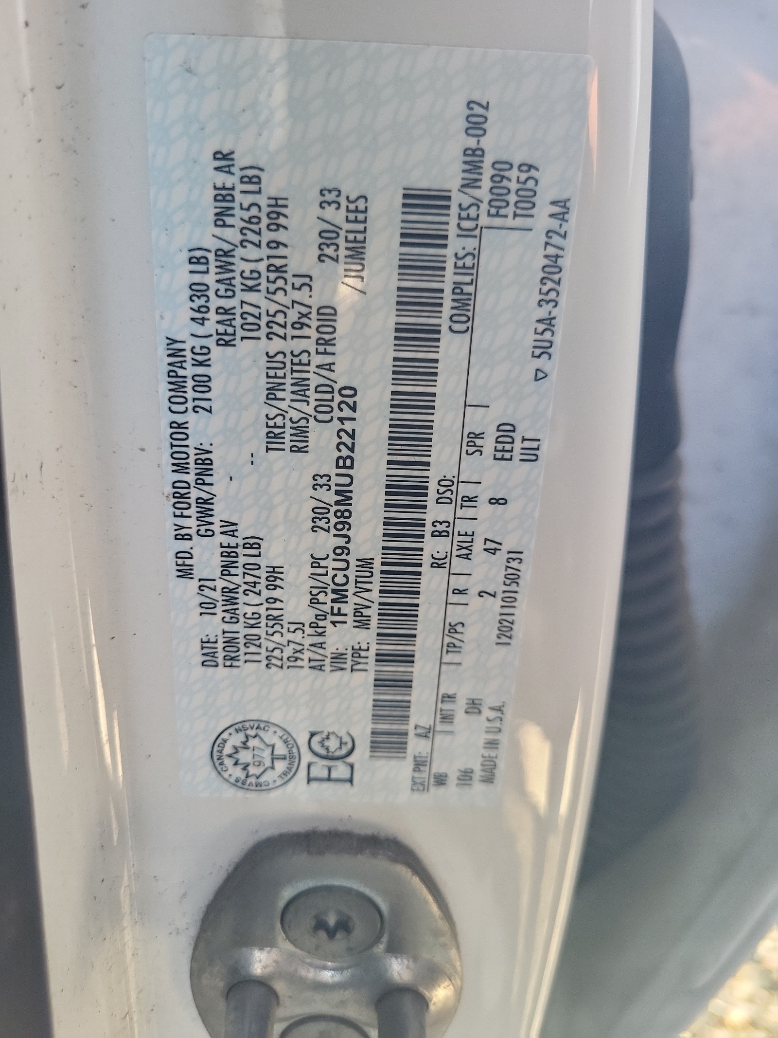 1FMCU9J98MUB22120 2021 Ford Escape Titanium