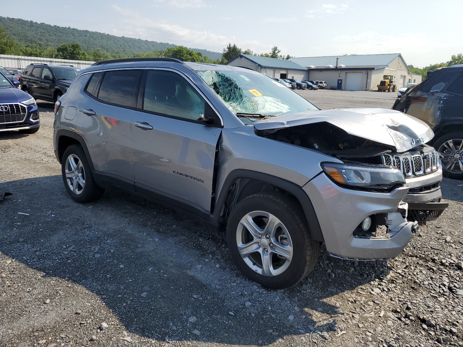 2024 Jeep Compass Latitude vin: 3C4NJDBNXRT606473