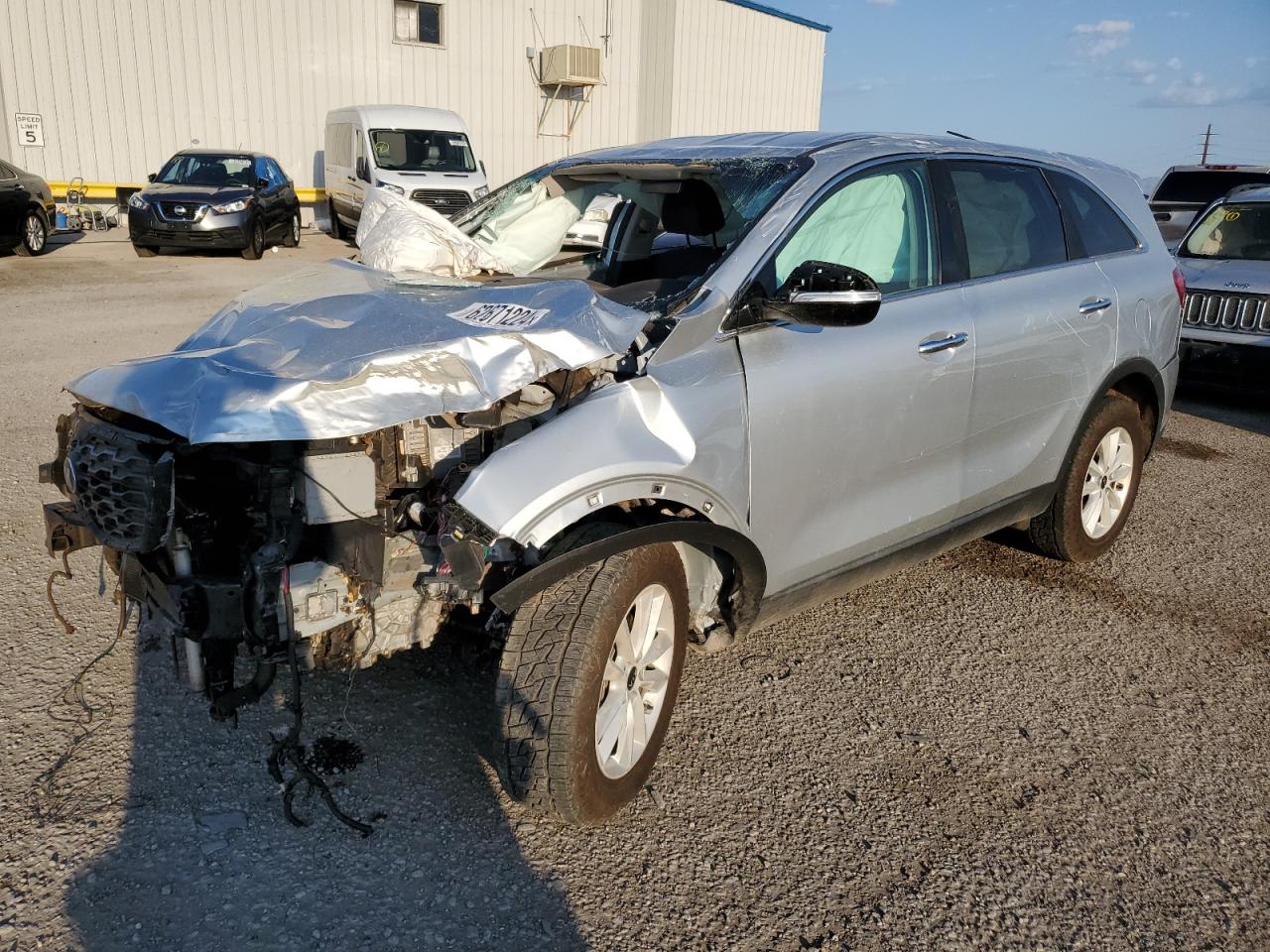 2019 Kia Sorento L VIN: 5XYPG4A38KG583067 Lot: 62671224