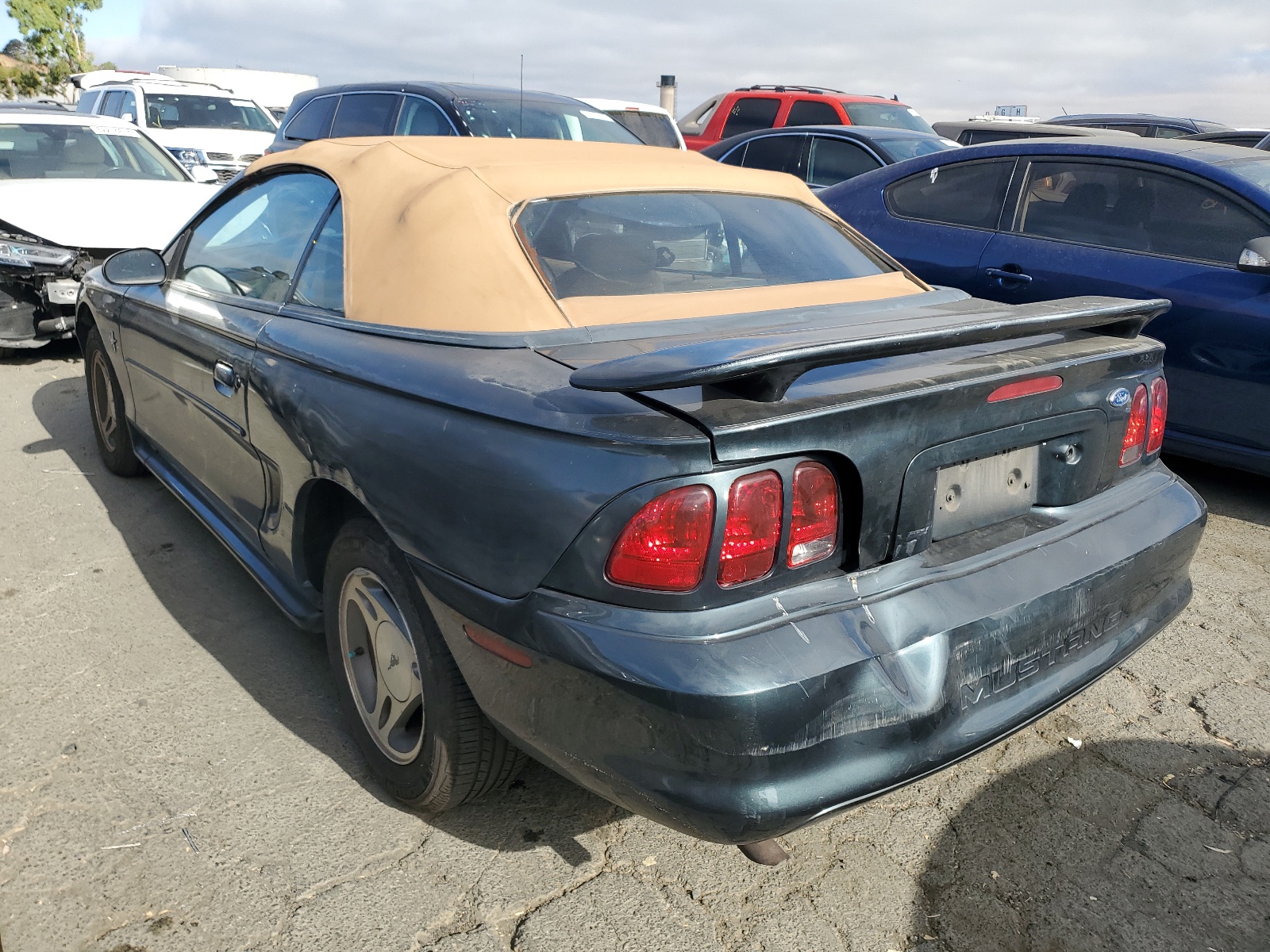 1FAFP4446WF169090 1998 Ford Mustang