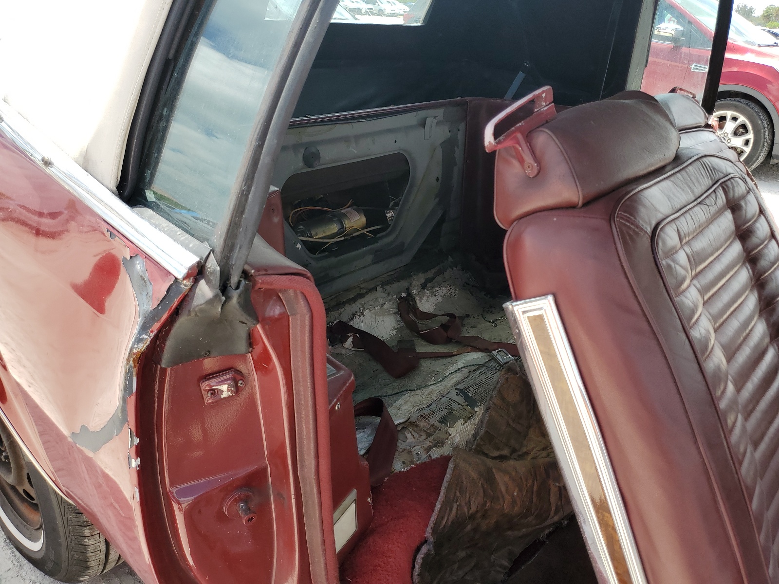 1G4AZ67YXCE441212 1982 Buick Riviera