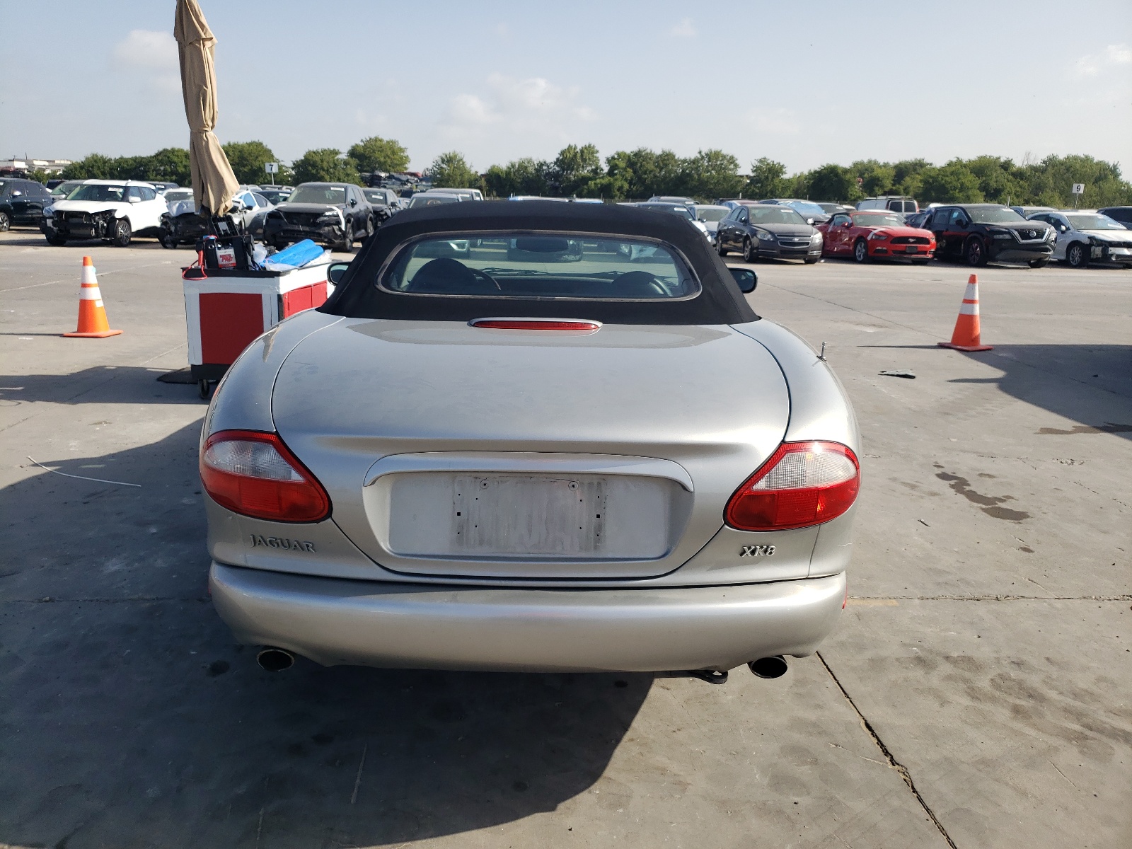 SAJGX2048XC040510 1999 Jaguar Xk8