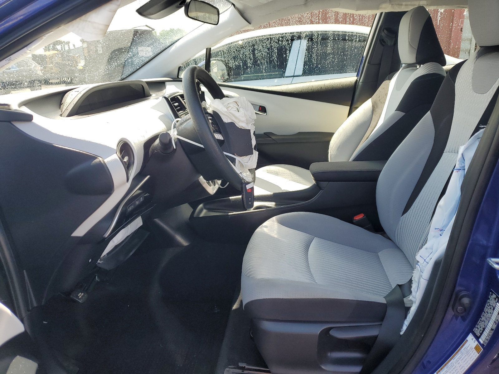 JTDKBRFU2J3592700 2018 Toyota Prius