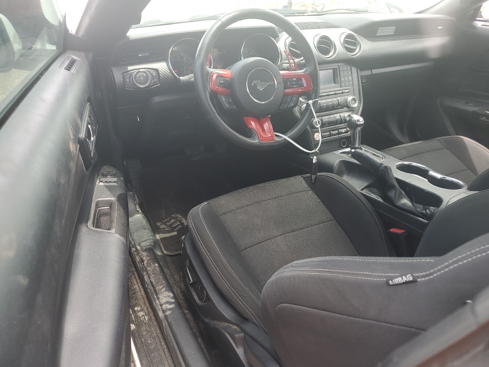 1FA6P8AMXG5326686 2016 Ford Mustang