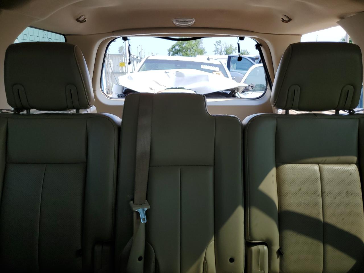 2011 Ford Expedition Xlt VIN: 1FMJU1J52BEF42288 Lot: 64388994