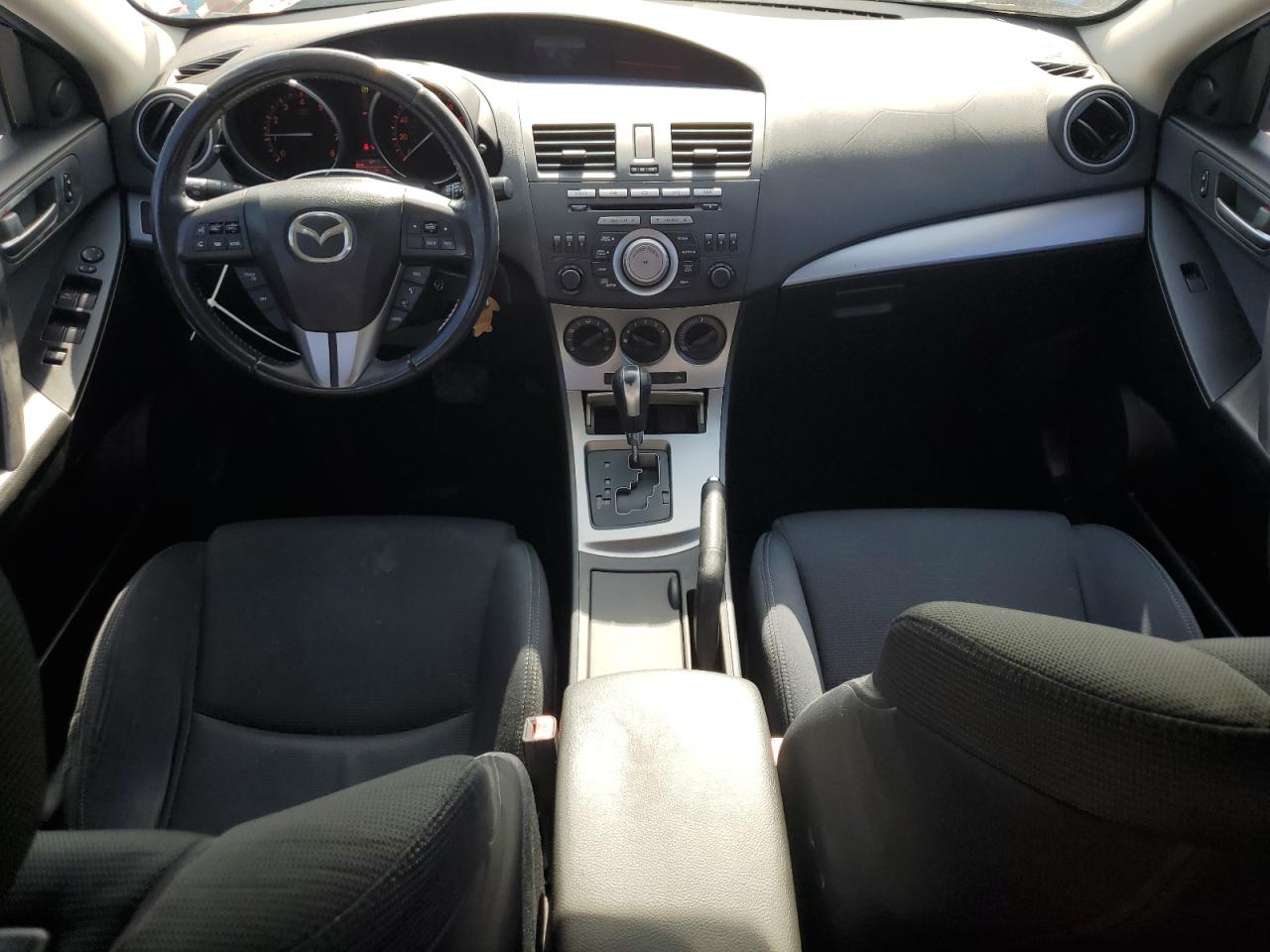 2010 Mazda 3 S VIN: JM1BL1H5XA1130711 Lot: 63245004