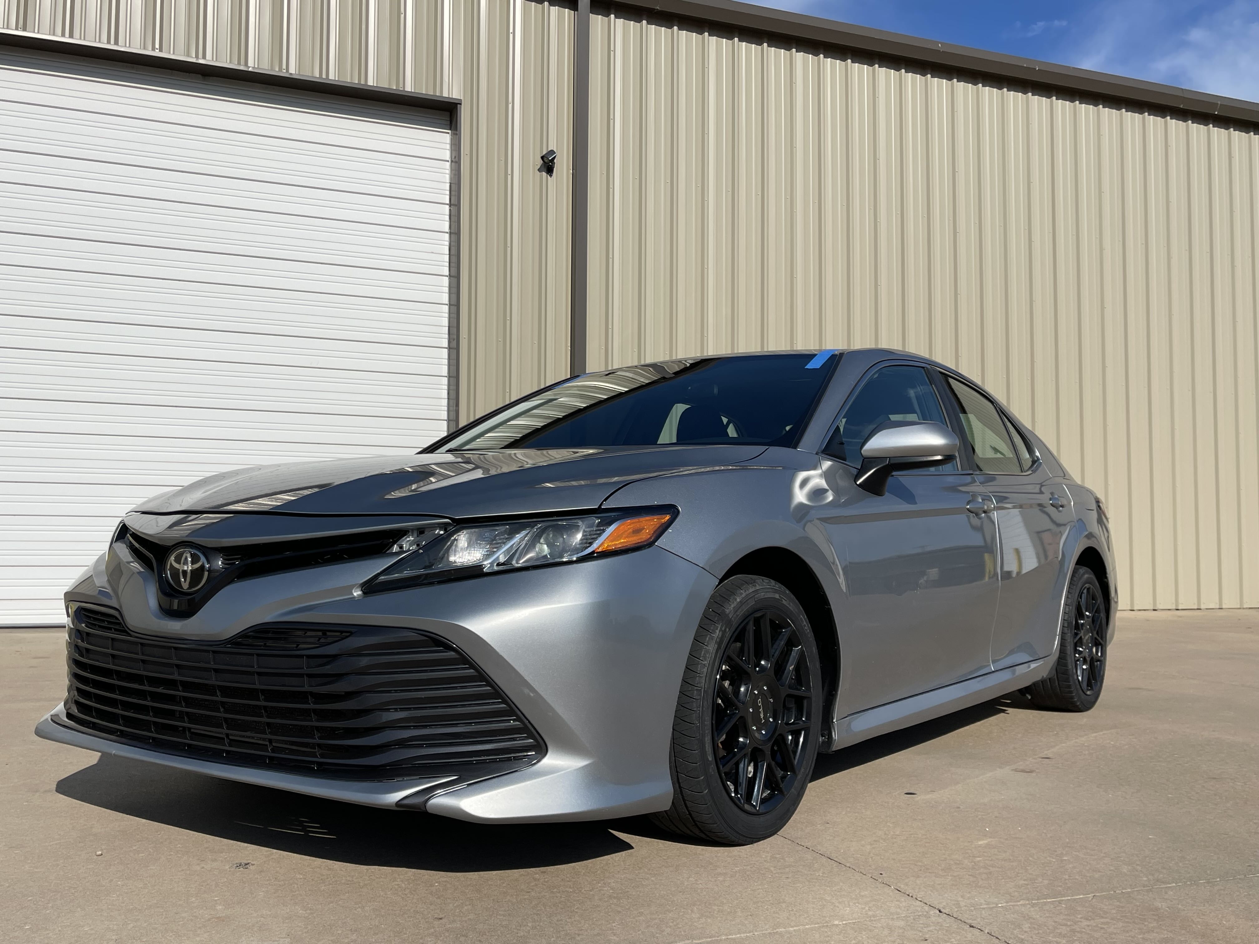 2019 Toyota Camry L vin: 4T1B11HK2KU227392