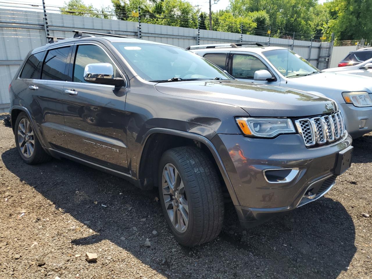 2018 Jeep Grand Cherokee - Image 4