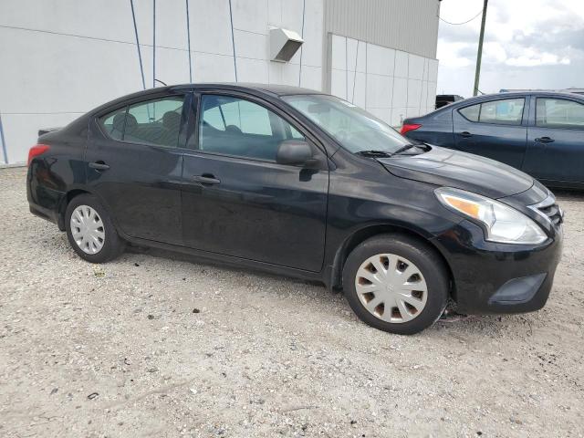  NISSAN VERSA 2015 Чорний