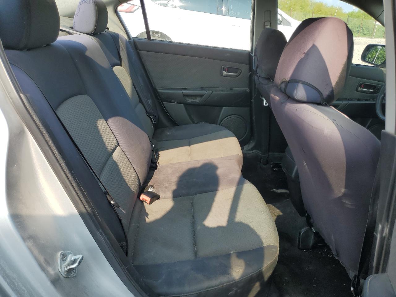 2004 Mazda 3 I VIN: JM1BK12F641169532 Lot: 64566644