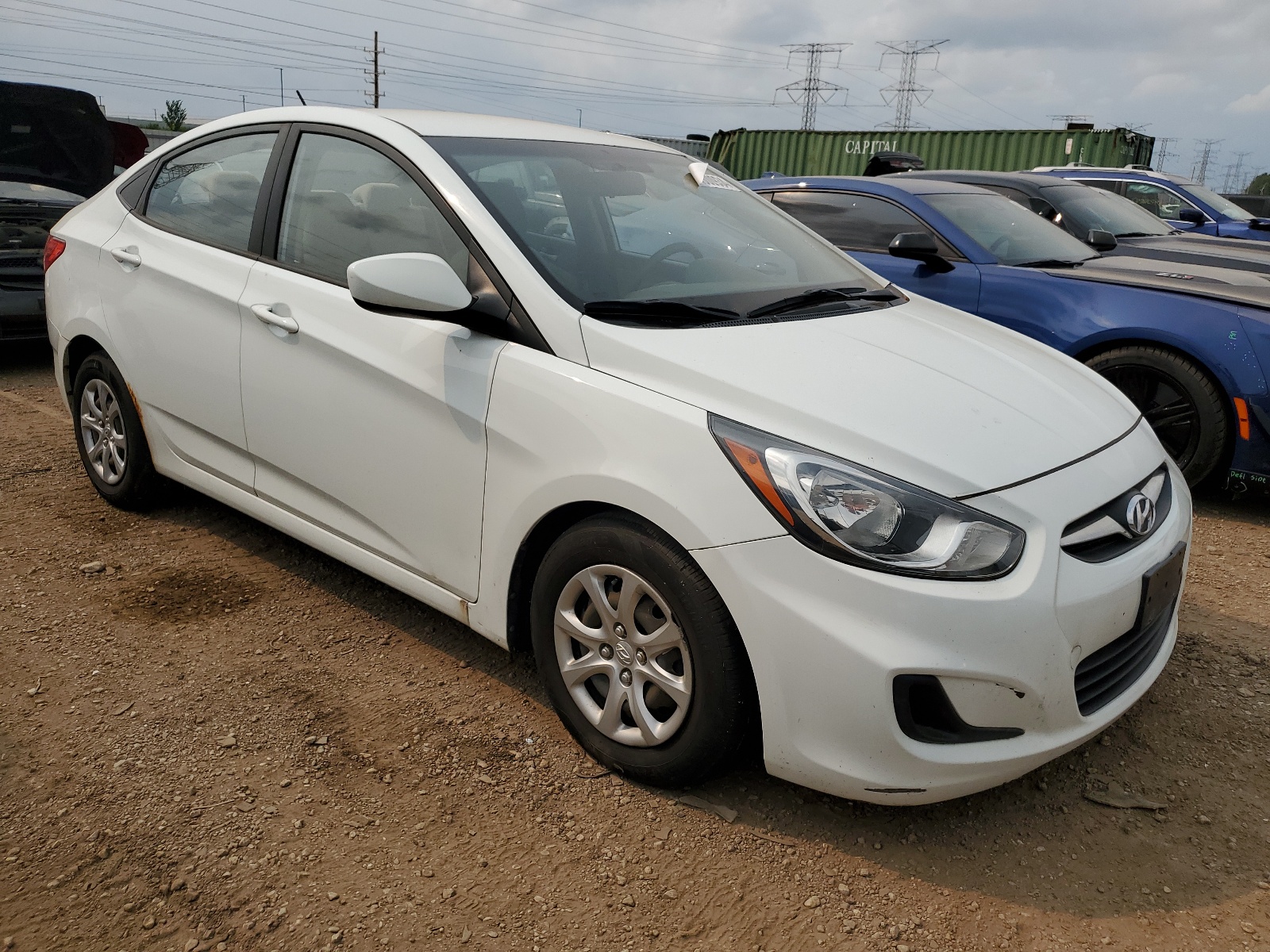 2013 Hyundai Accent Gls vin: KMHCT4AE3DU335334