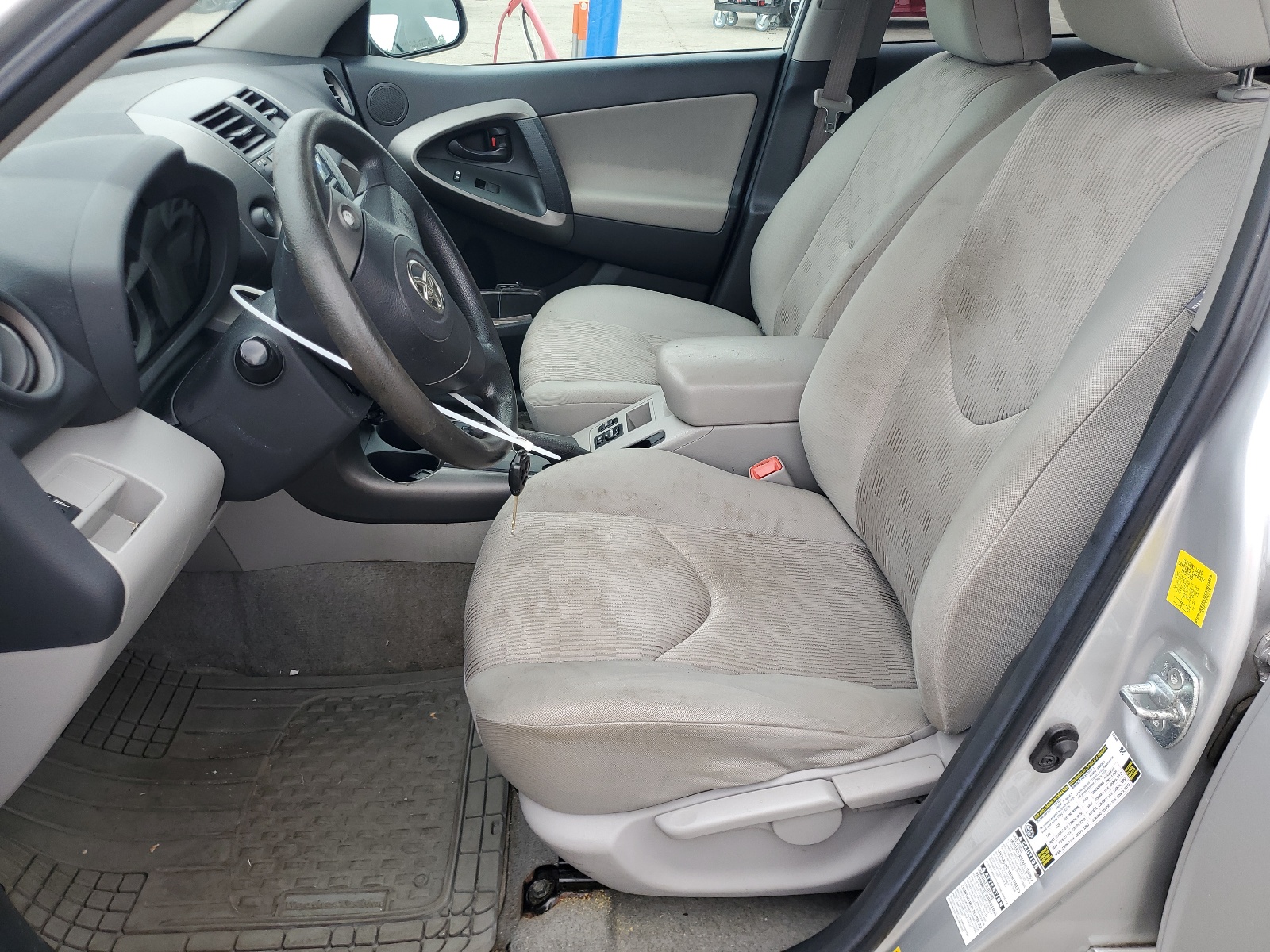 2T3BF4DV2AW076739 2010 Toyota Rav4