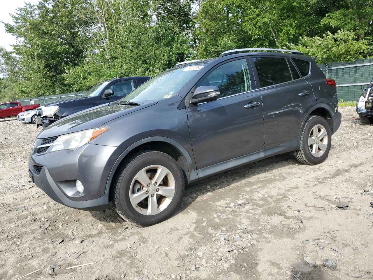 VIN 2T3RFREVXDW022779 2013 TOYOTA RAV4 no.1