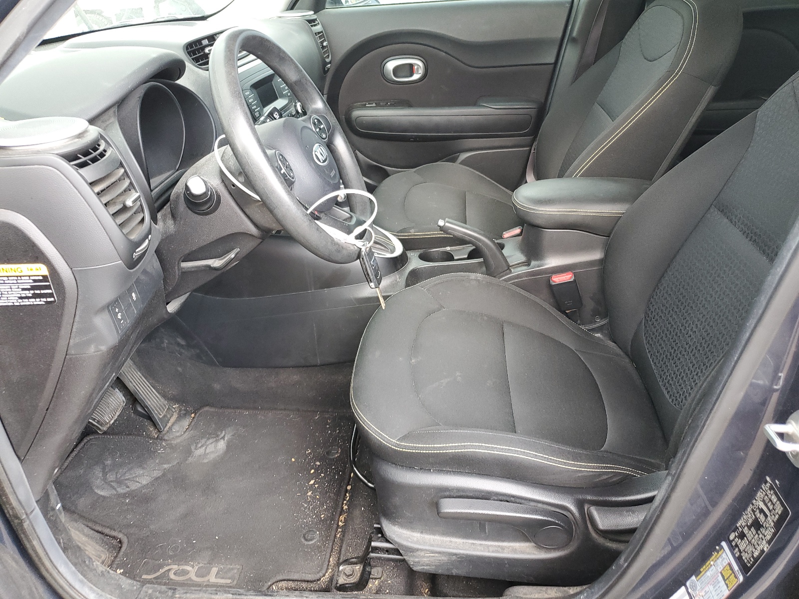 KNDJP3A58F7182574 2015 Kia Soul +