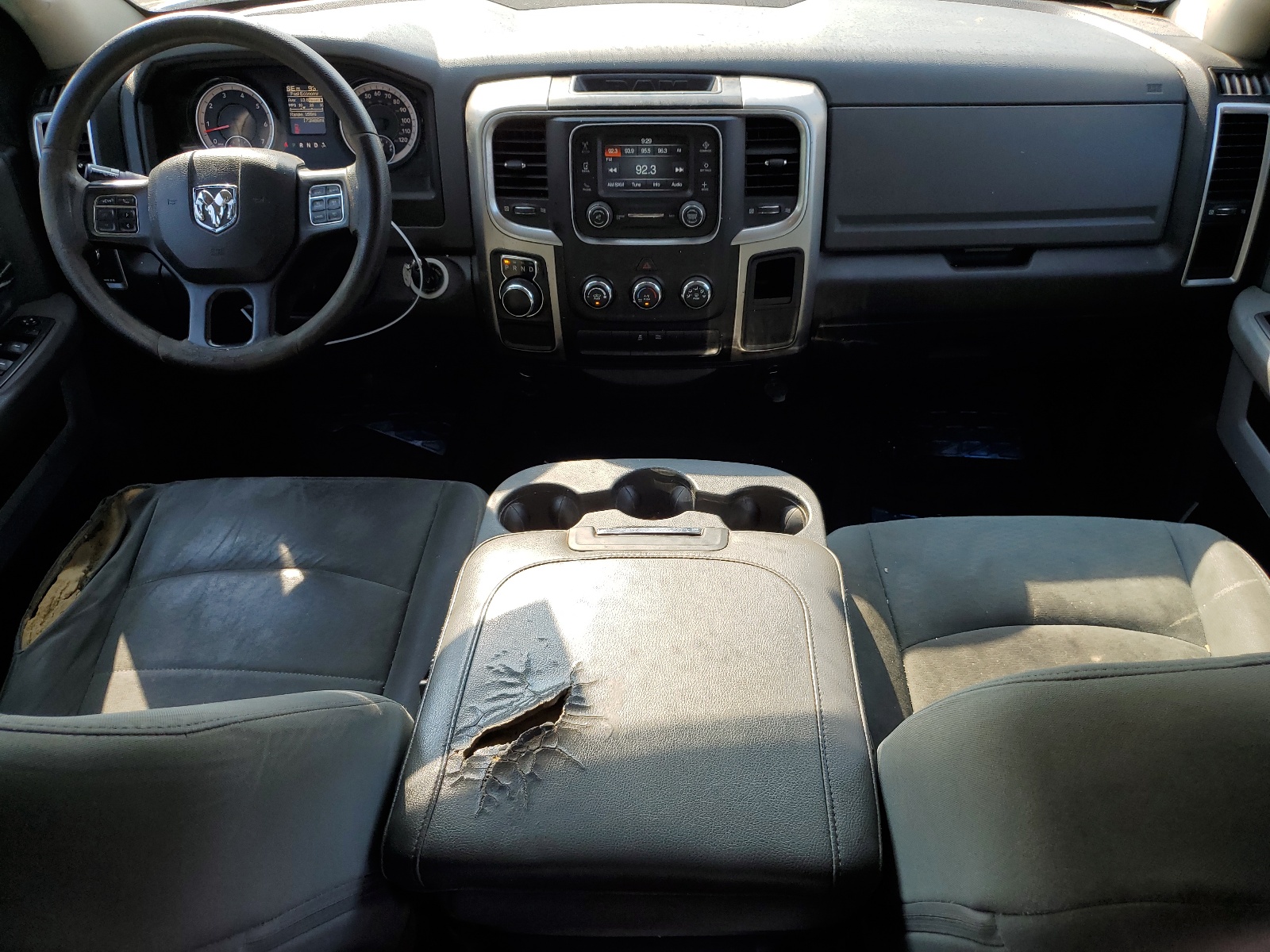 1C6RR6TT9HS695284 2017 Ram 1500 Slt