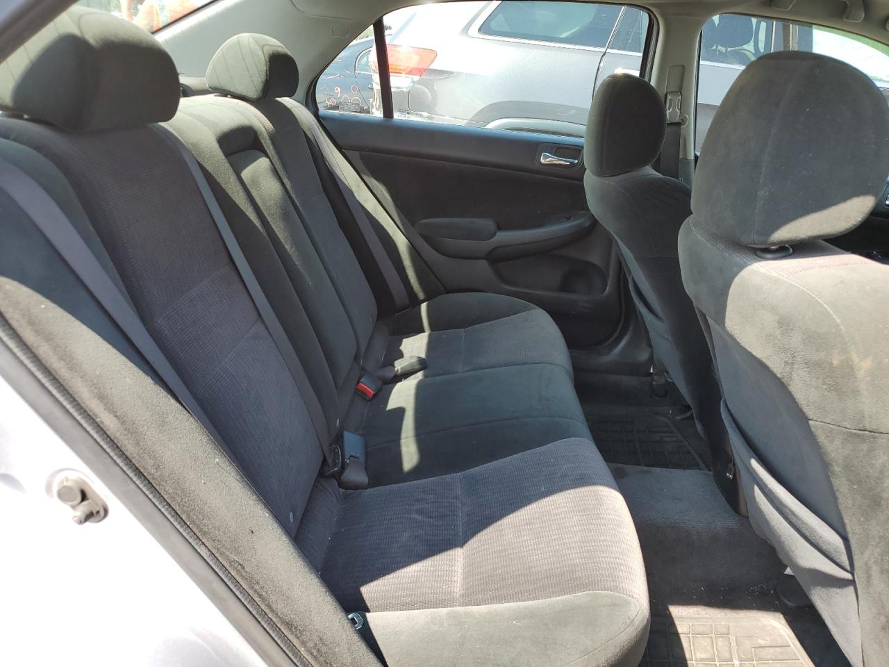 2005 Honda Accord Lx VIN: 1HGCM56405L000760 Lot: 62633094