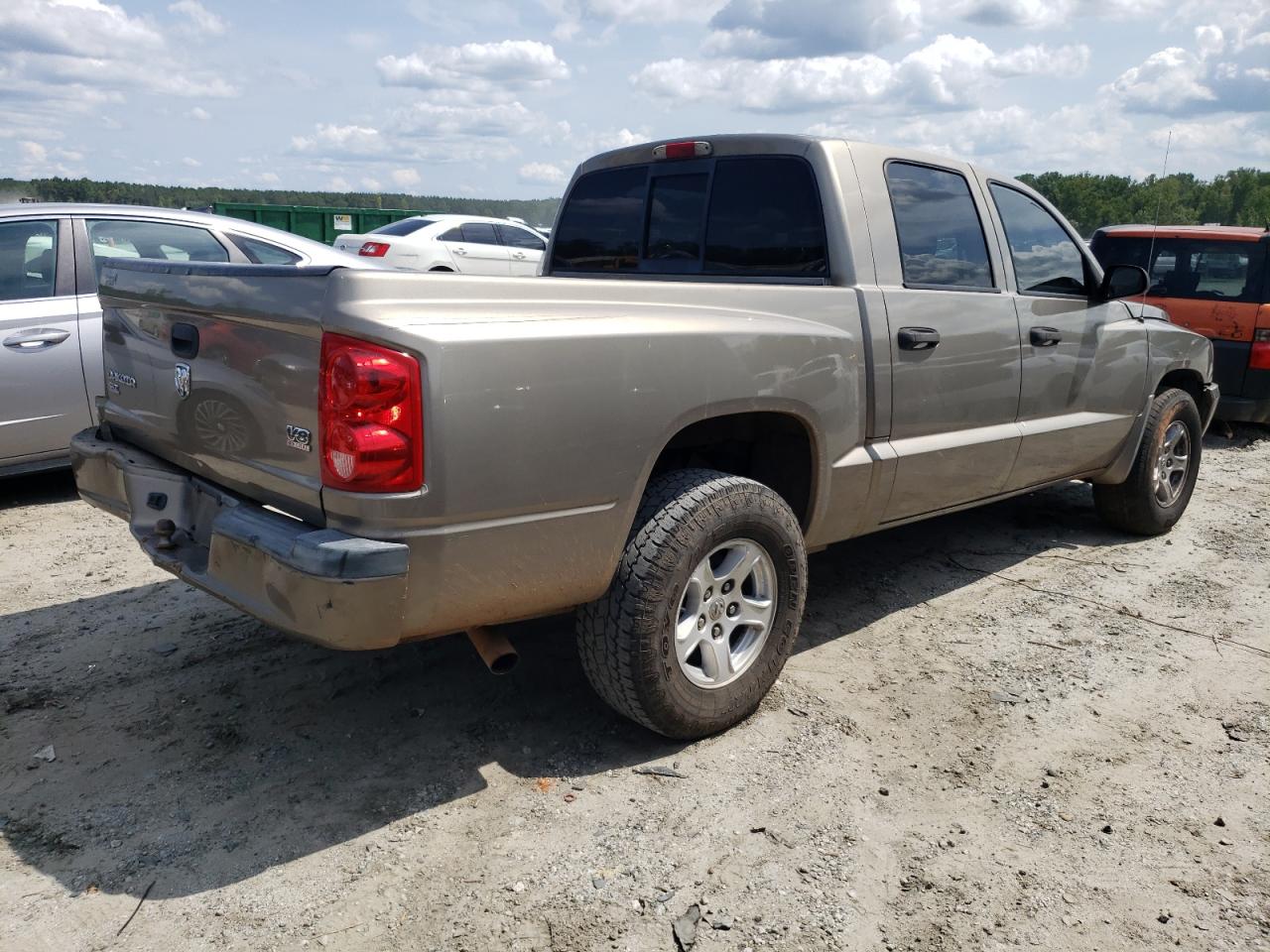 2007 Dodge Dakota Quad Slt VIN: 1D7HE48J47S120929 Lot: 65650494