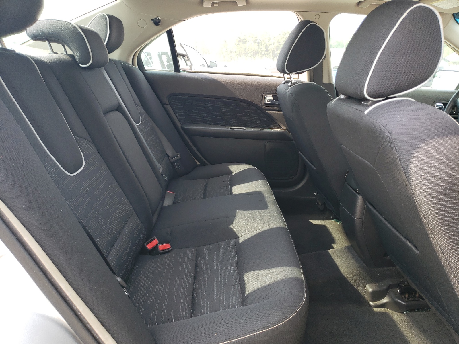 3FAHP0HA5BR271768 2011 Ford Fusion Se