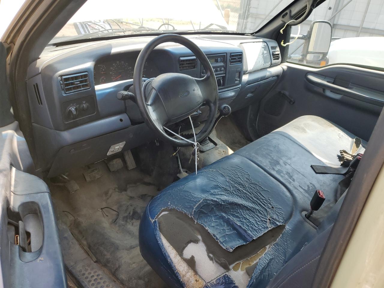 2000 Ford F450 Super Duty VIN: 1FDXF47F7YEC75387 Lot: 64867674