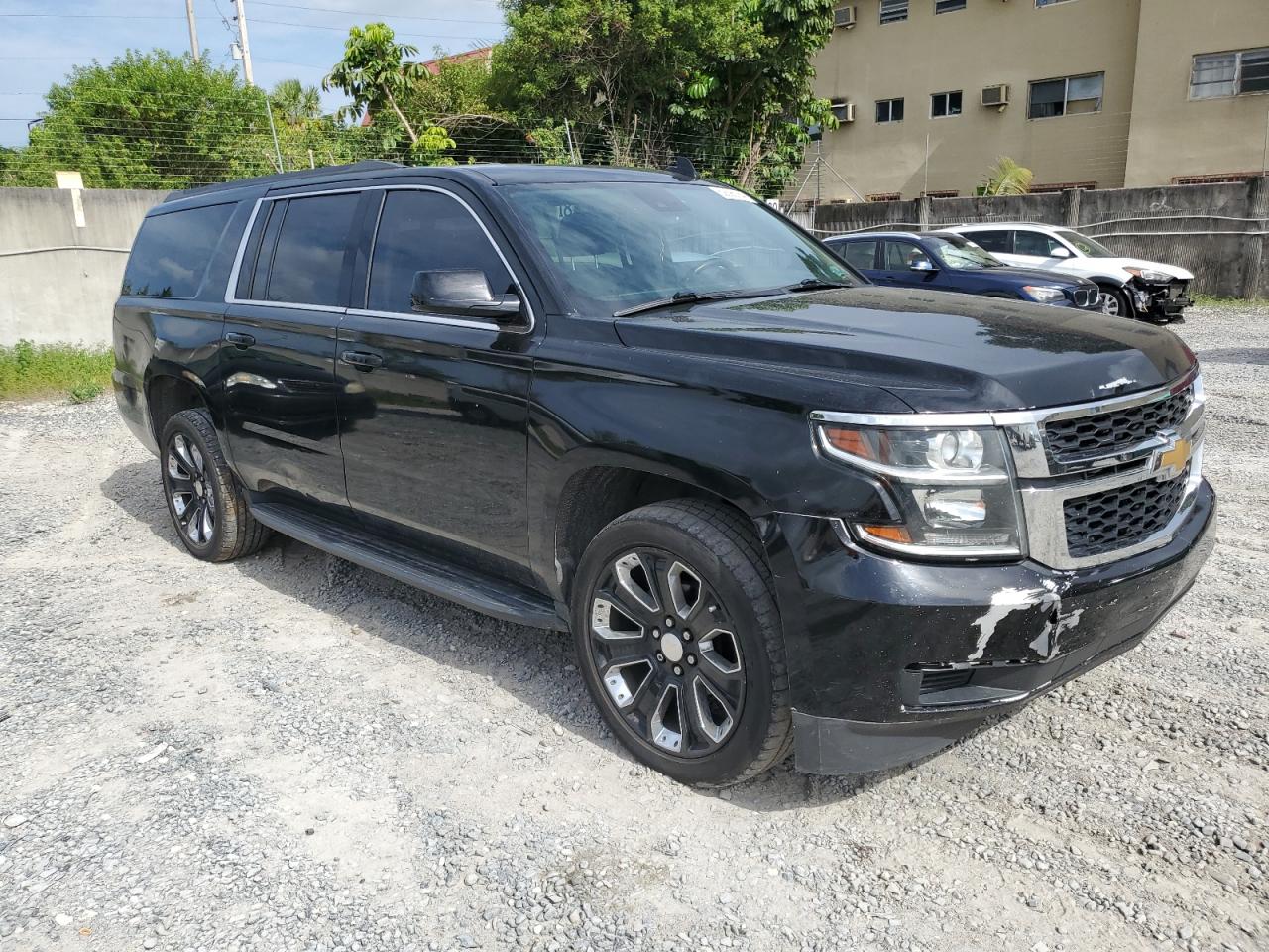 2019 Chevrolet Suburban K1500 Lt VIN: 1GNSKHKC5KR277466 Lot: 62895784