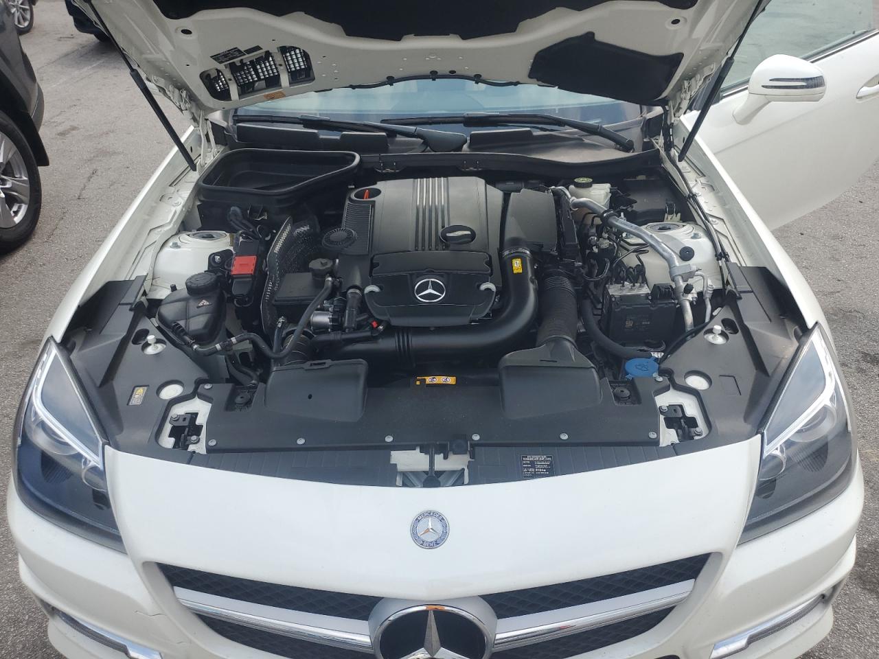 2014 Mercedes-Benz Slk 250 VIN: WDDPK4HA6EF075650 Lot: 63801194