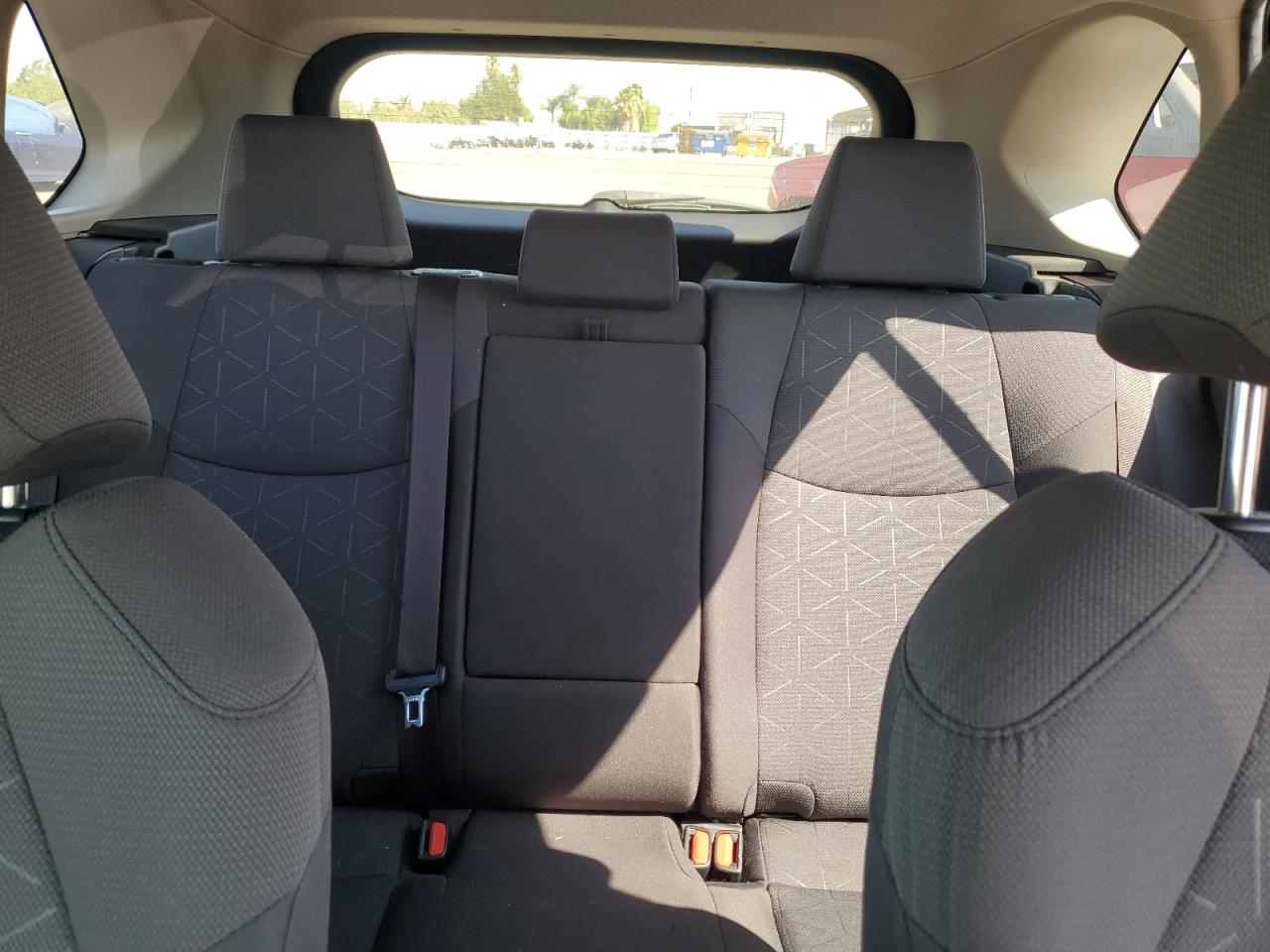 2019 Toyota Rav4 Xle VIN: JTMP1RFV7KD026948 Lot: 64986814