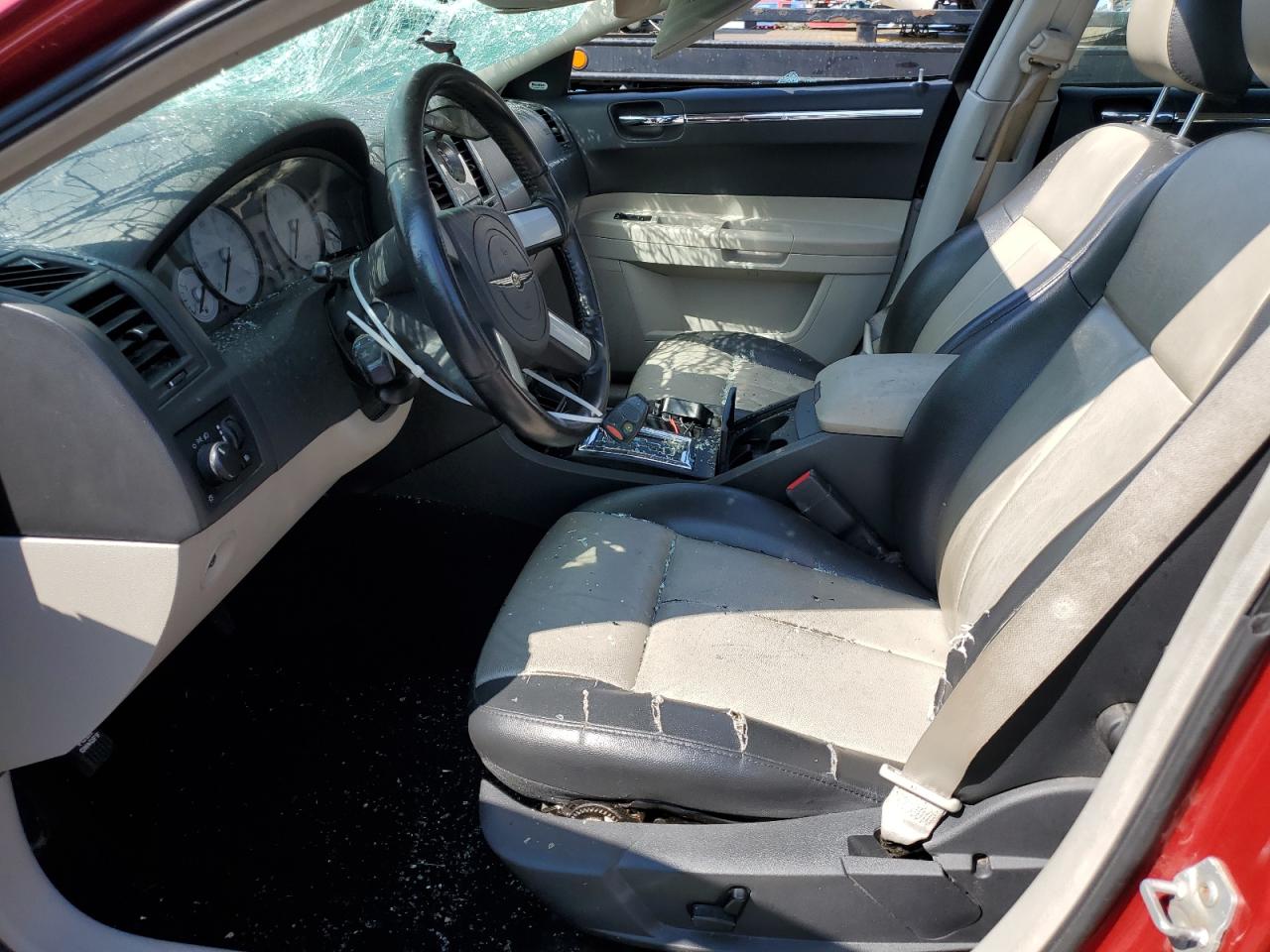 2007 Chrysler 300 - Image 7