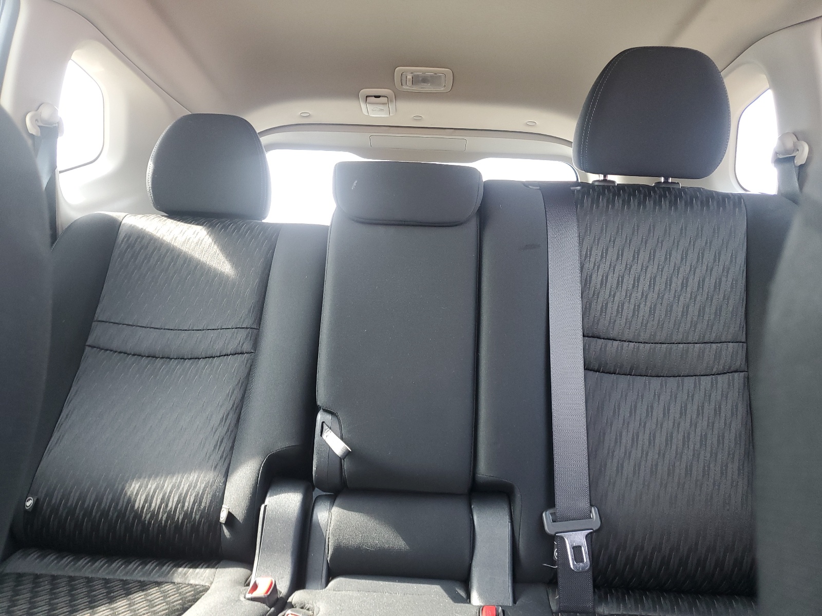 KNMAT2MV7HP575521 2017 Nissan Rogue S