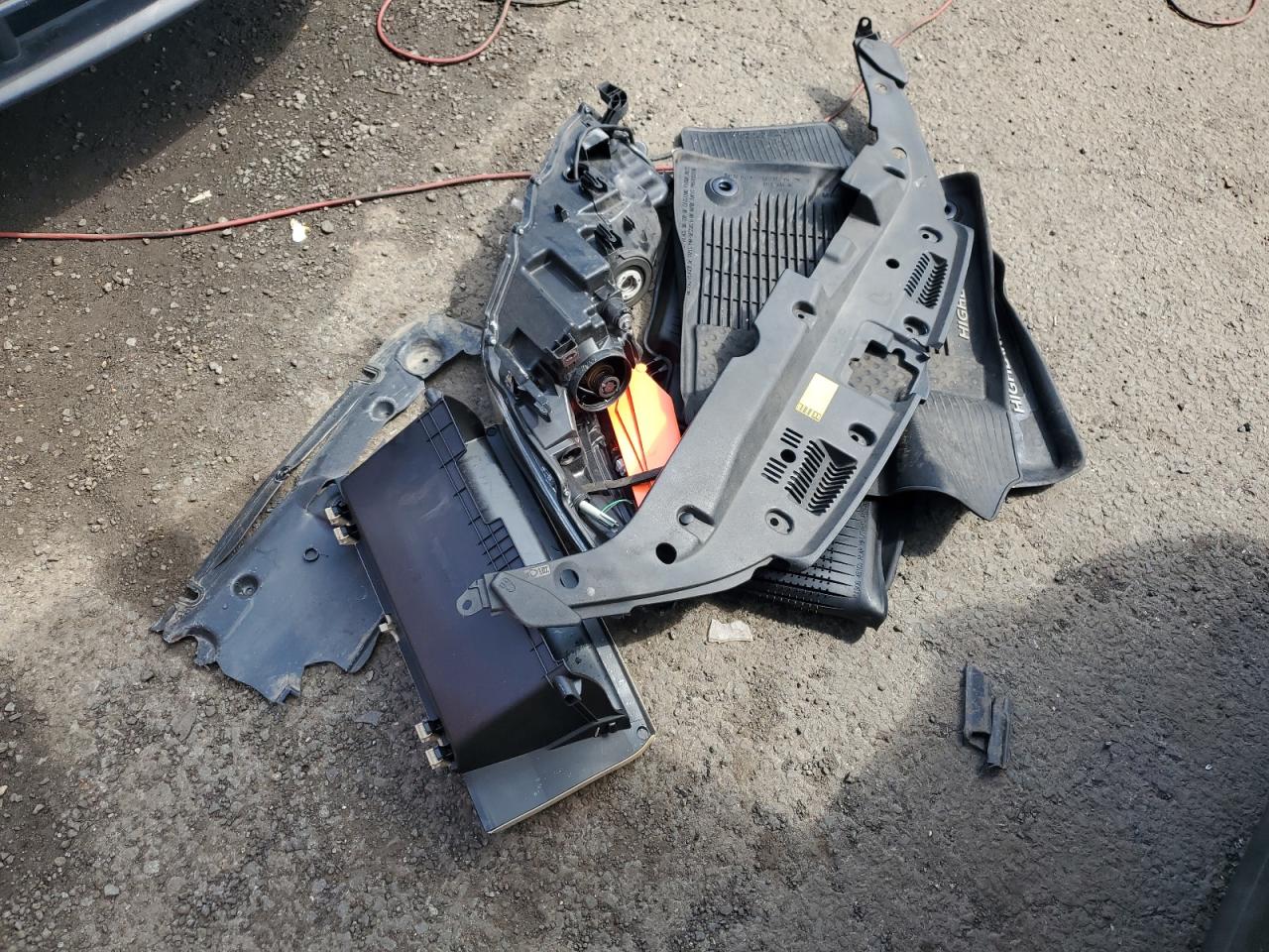 2018 Toyota Highlander Se VIN: 5TDJZRFH0JS874830 Lot: 62450944