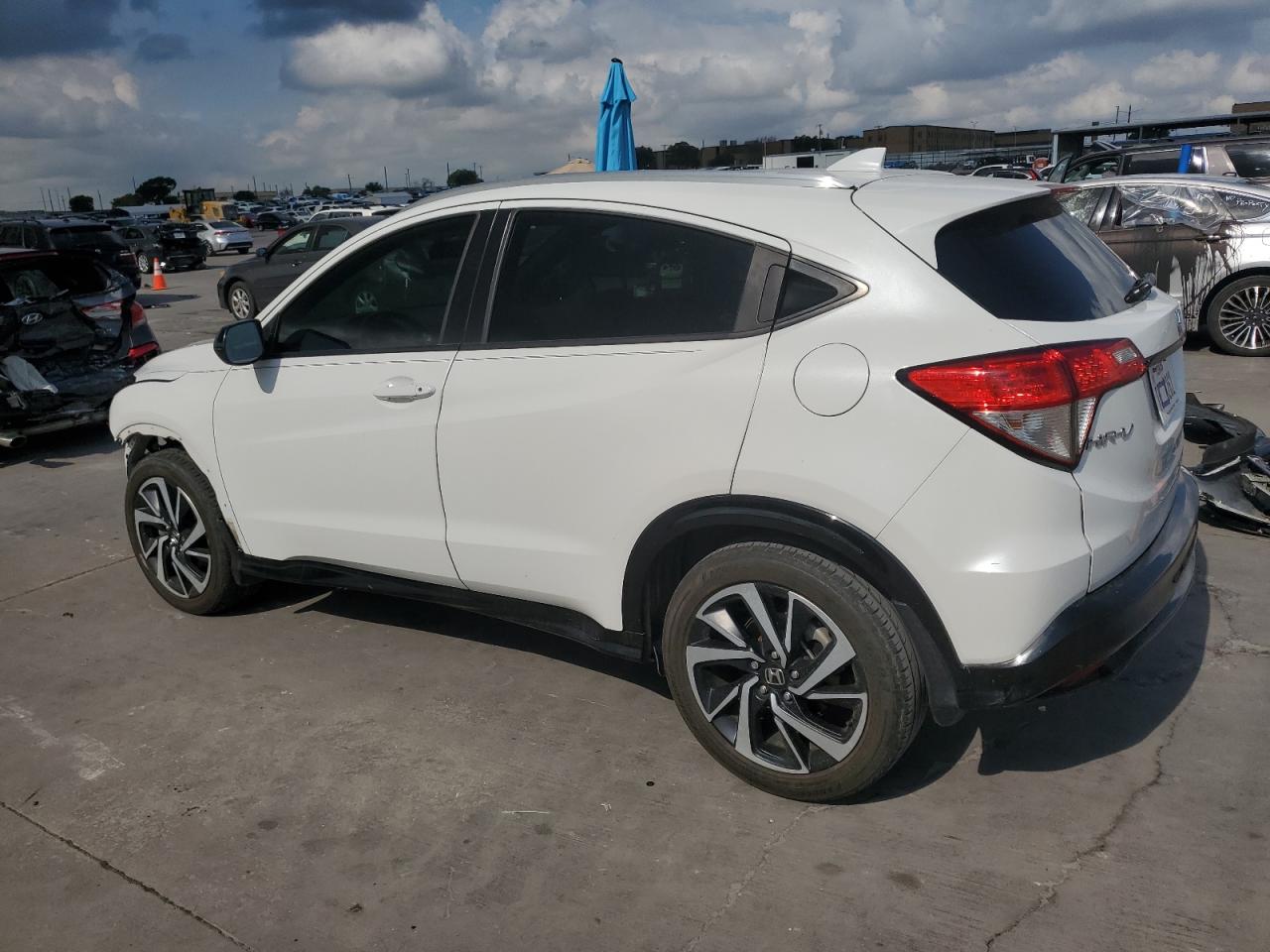 3CZRU5H18KM701112 2019 HONDA HR-V - Image 2