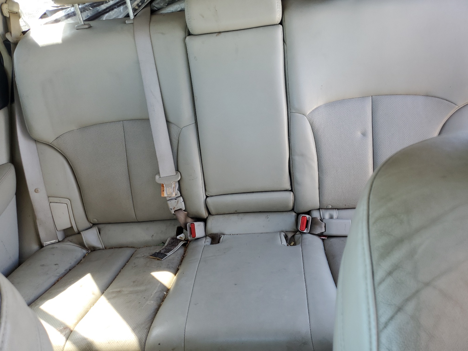 4S4BRBLC9A3371573 2010 Subaru Outback 2.5I Limited