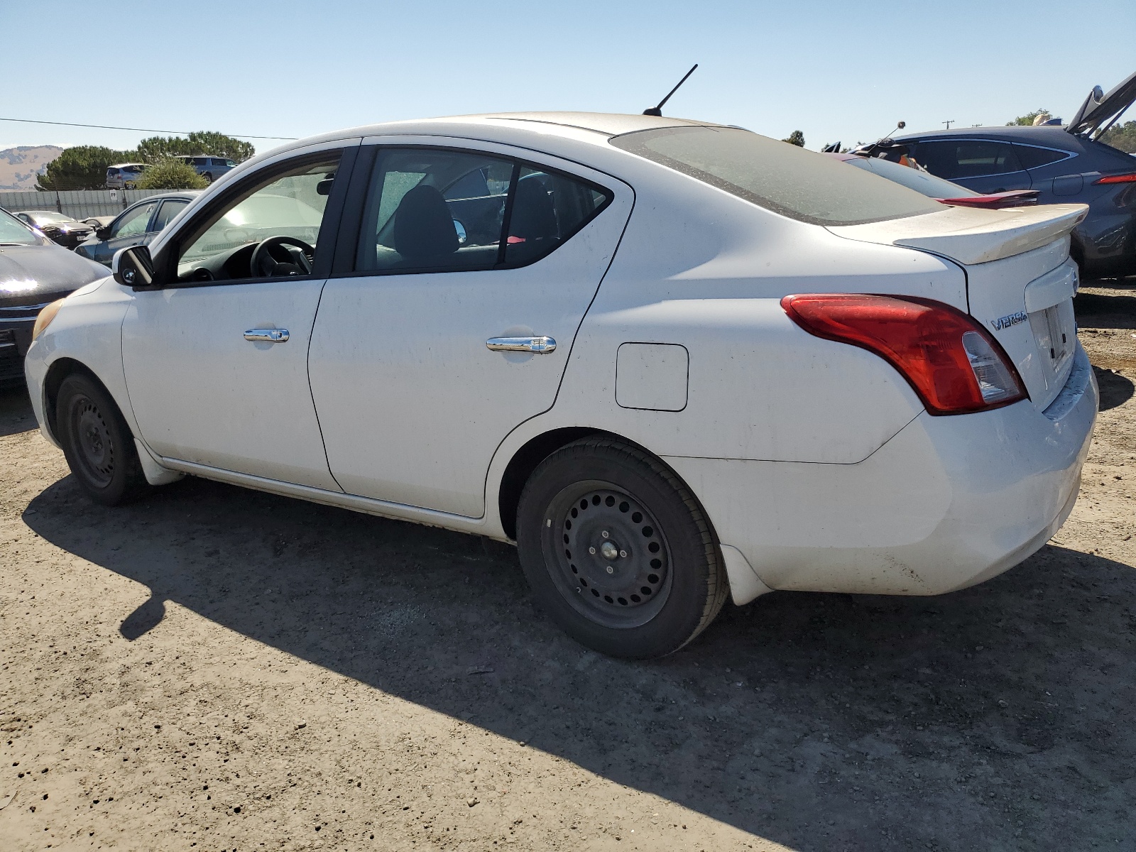 2013 Nissan Versa S vin: 3N1CN7AP7DL878121