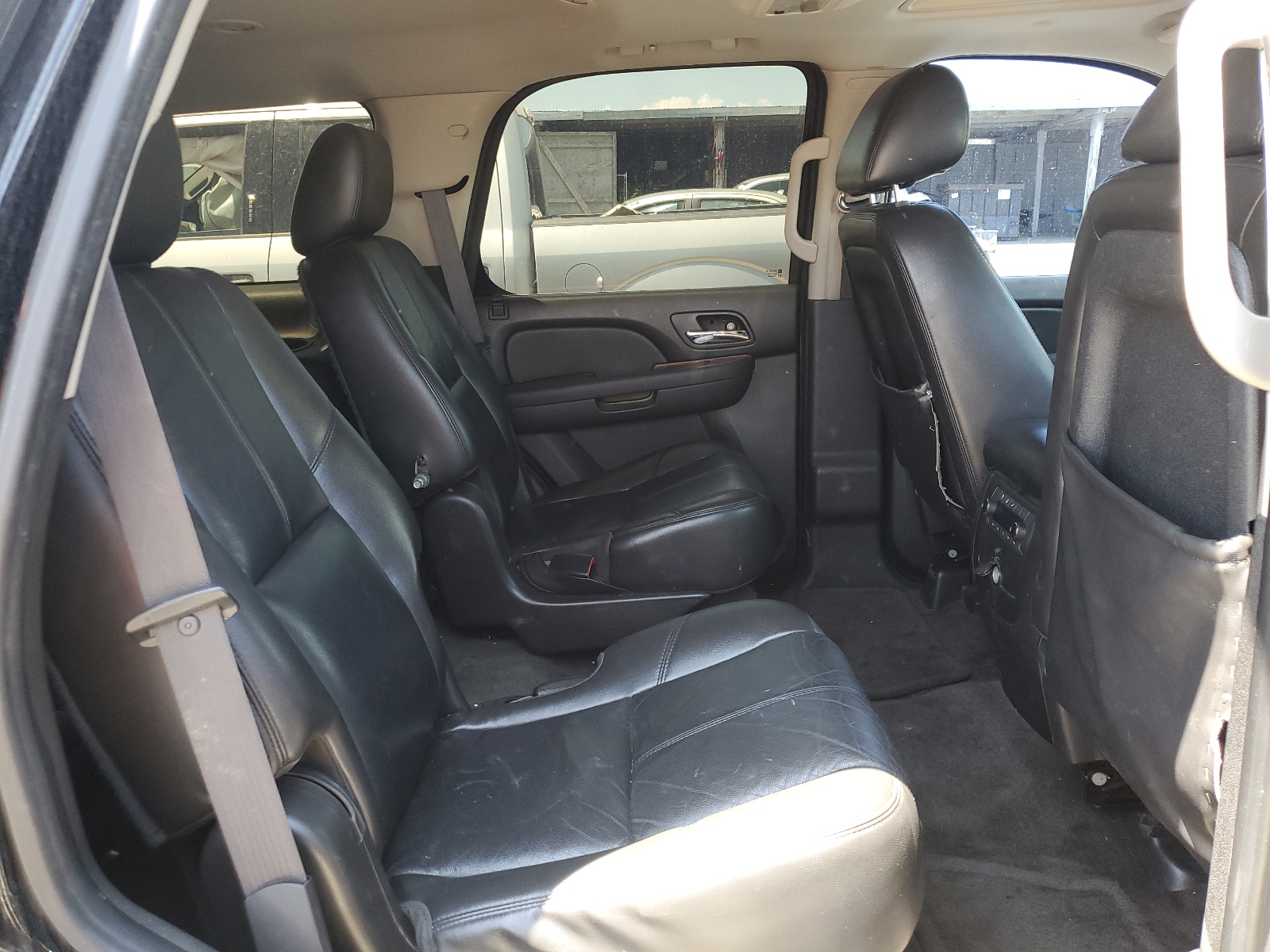 1GNSCBE00BR386252 2011 Chevrolet Tahoe C1500 Lt