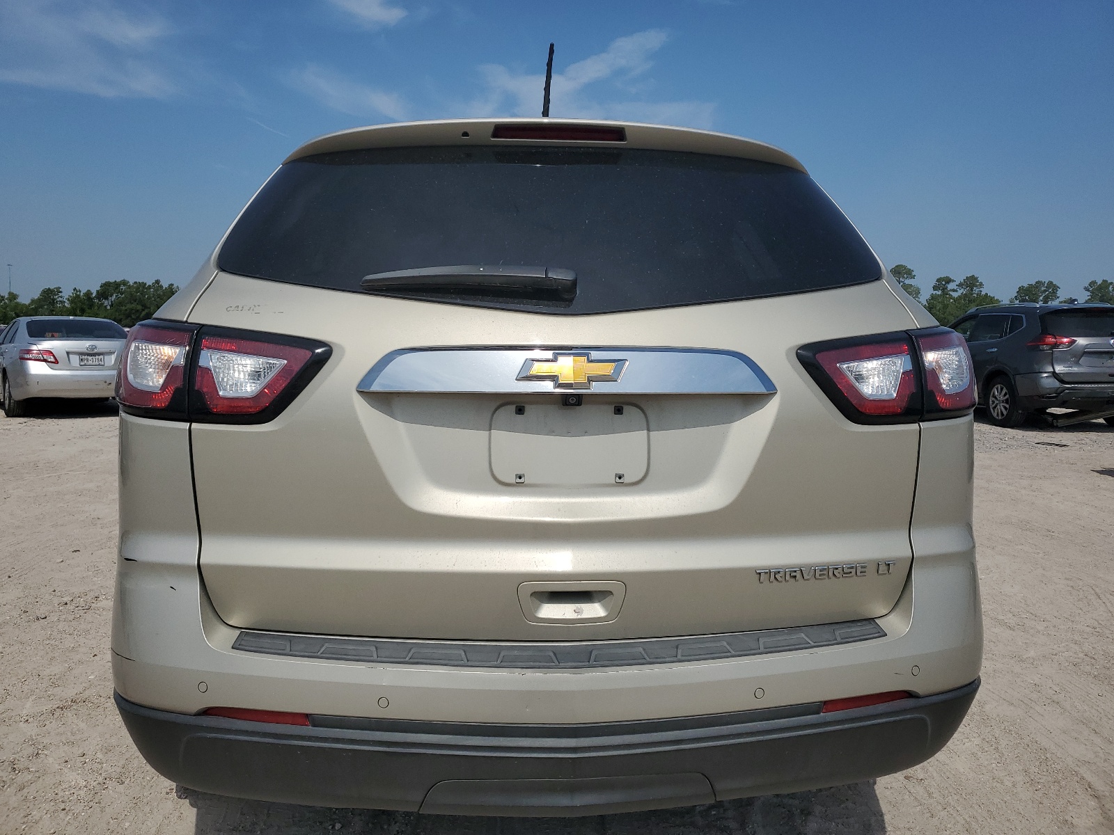 1GNKRGKD7GJ134040 2016 Chevrolet Traverse Lt