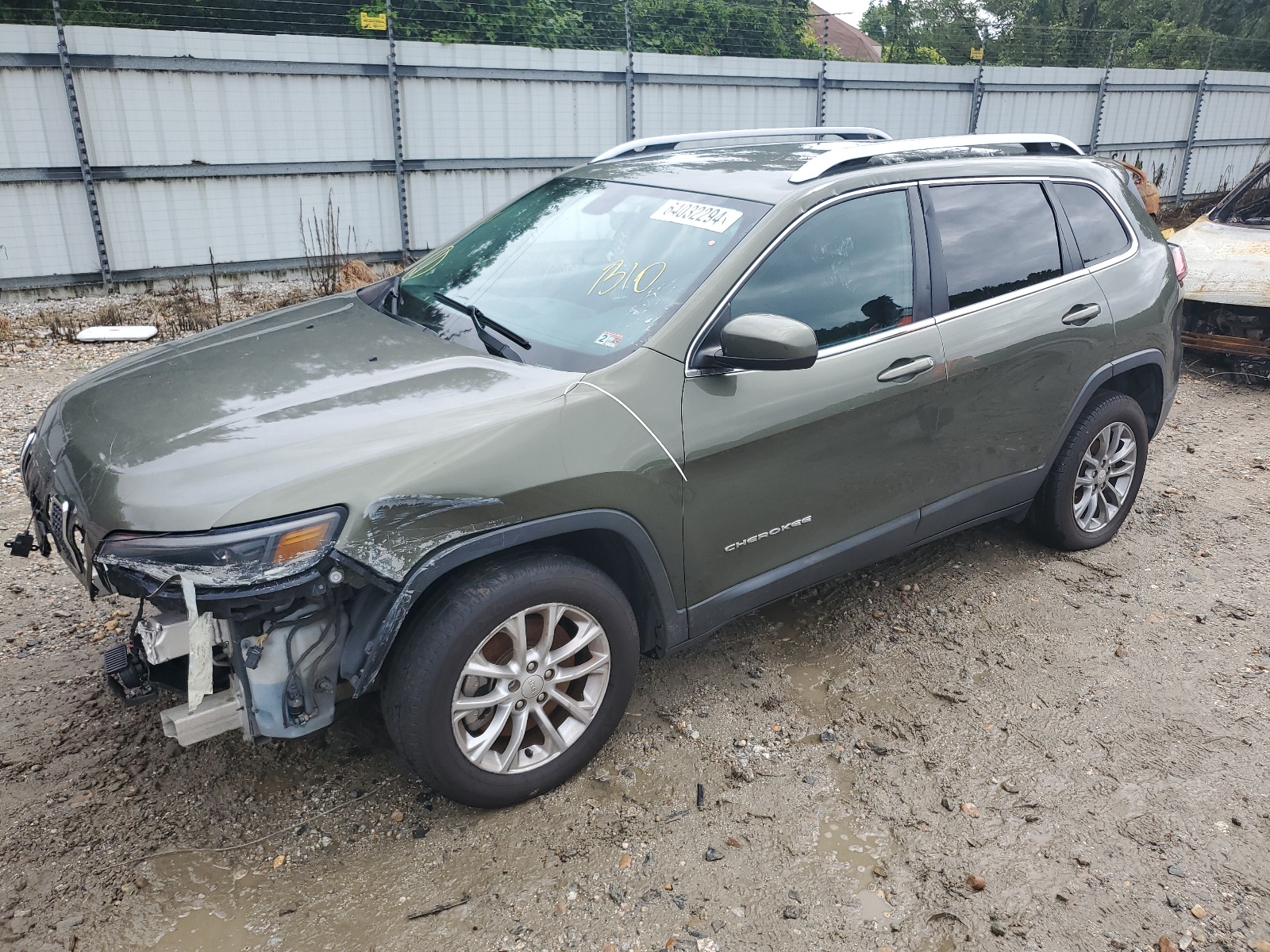 2019 Jeep Cherokee Latitude vin: 1C4PJLCB2KD241936