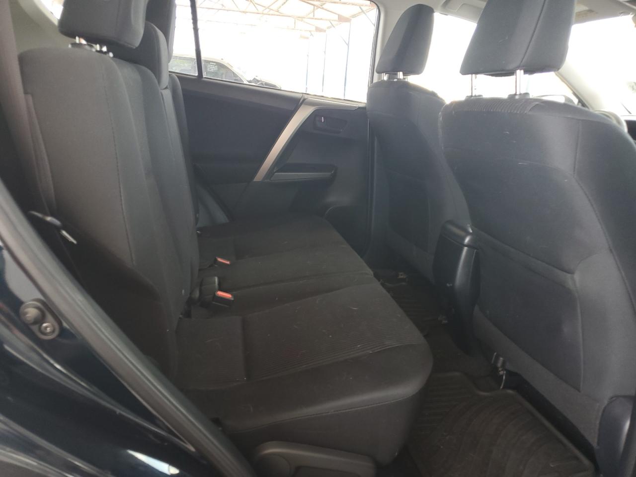 2017 Toyota Rav4 Le VIN: JTMZFREV5HJ135706 Lot: 63644704