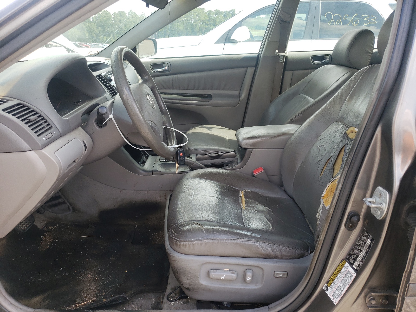 4T1BF32K35U595588 2005 Toyota Camry Le