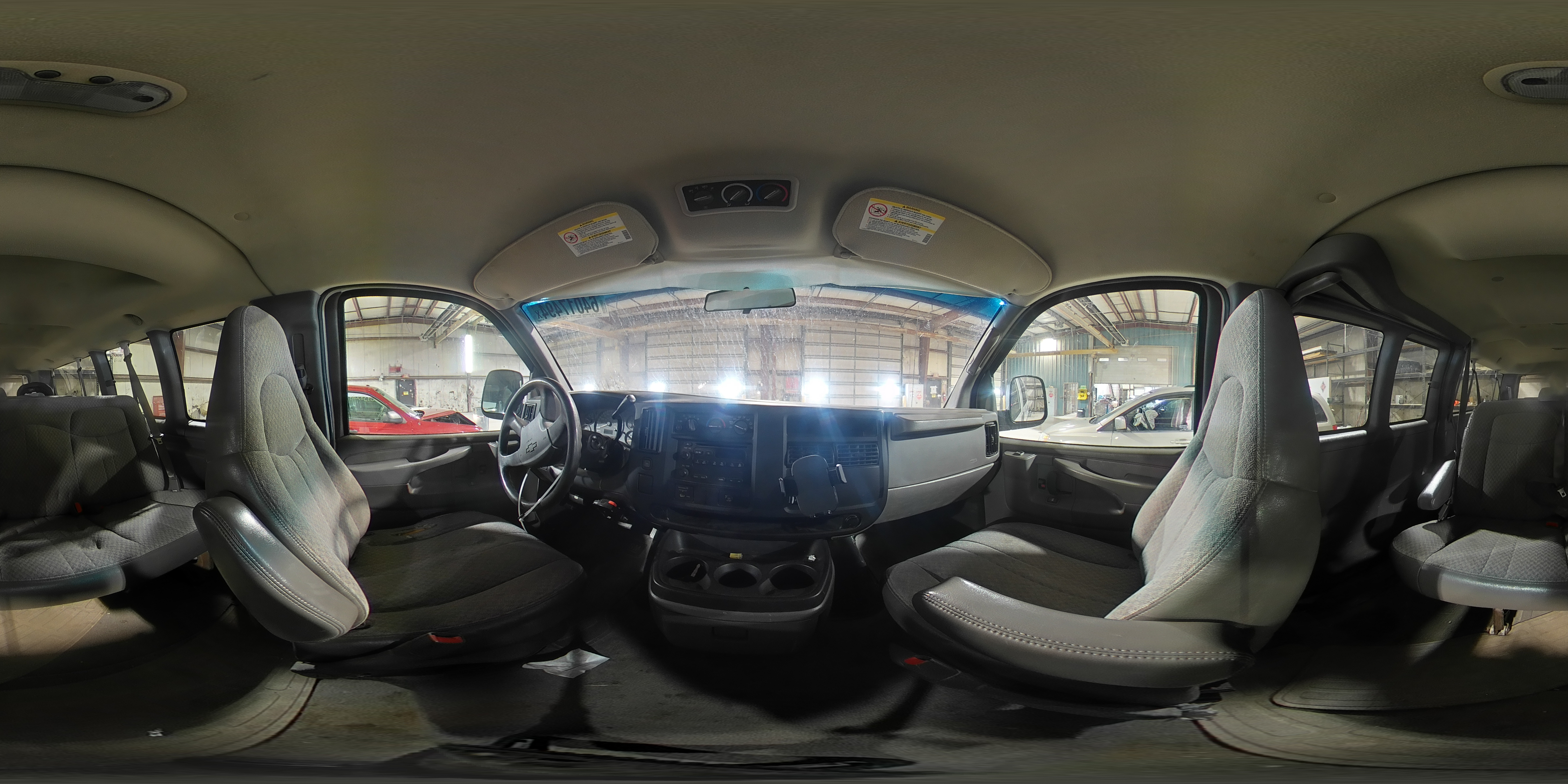 2005 Chevrolet Express G3500 VIN: 1GAHG39U351253913 Lot: 64017494