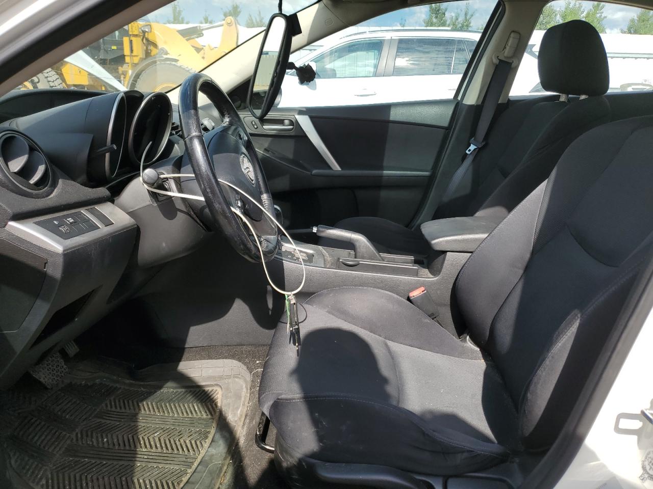 2010 Mazda 3 S VIN: JM1BL1S5XA1147968 Lot: 62907114