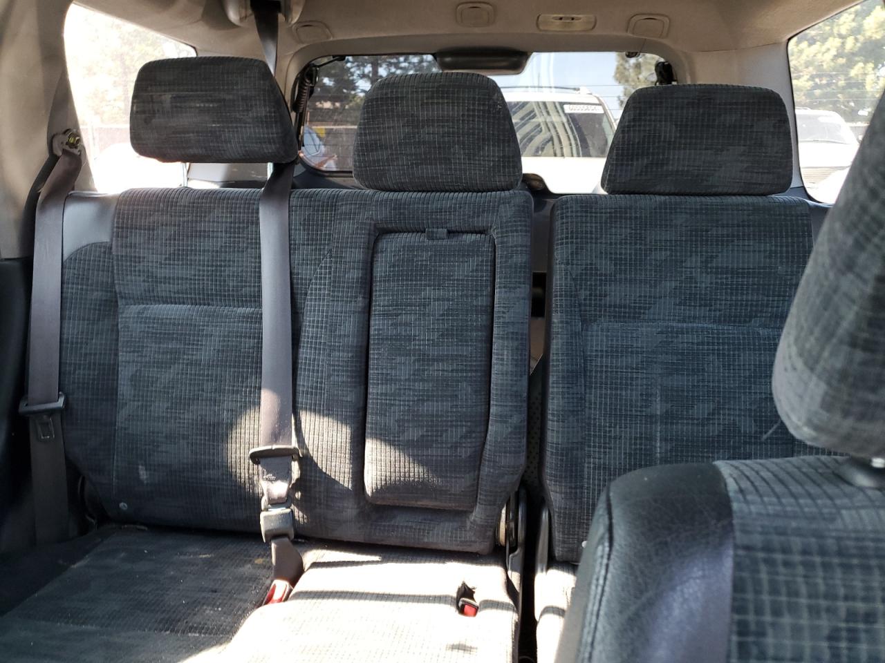 2004 Honda Cr-V Lx VIN: SHSRD77494U223845 Lot: 61944624