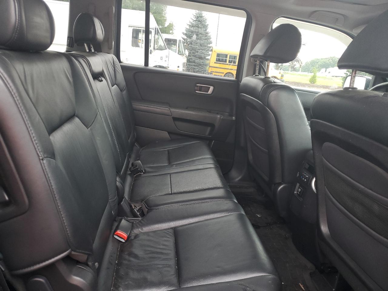 2011 Honda Pilot Exln VIN: 5FNYF4H74BB016054 Lot: 62883634