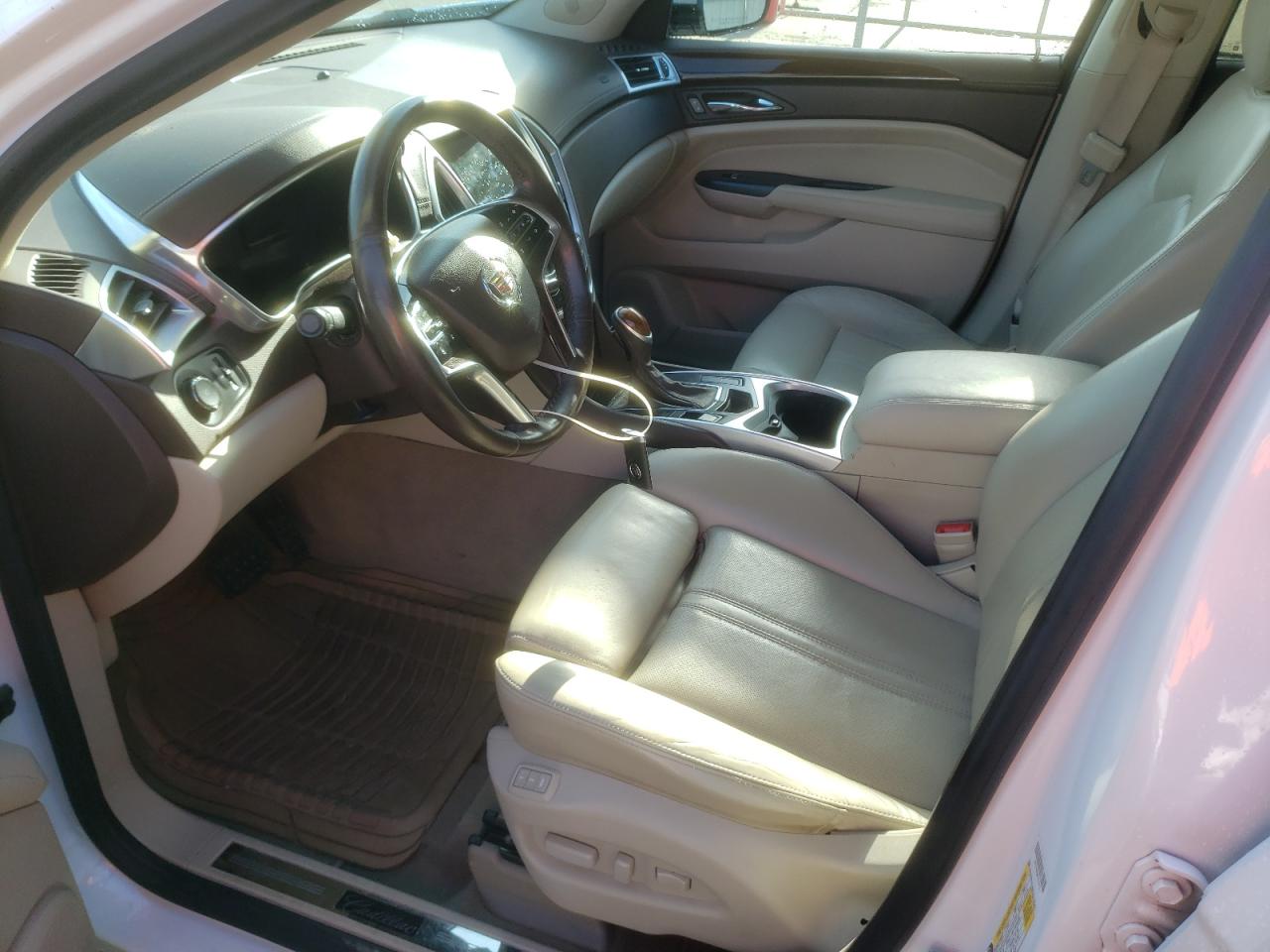 2014 Cadillac Srx Performance Collection VIN: 3GYFNCE38ES517525 Lot: 63757864