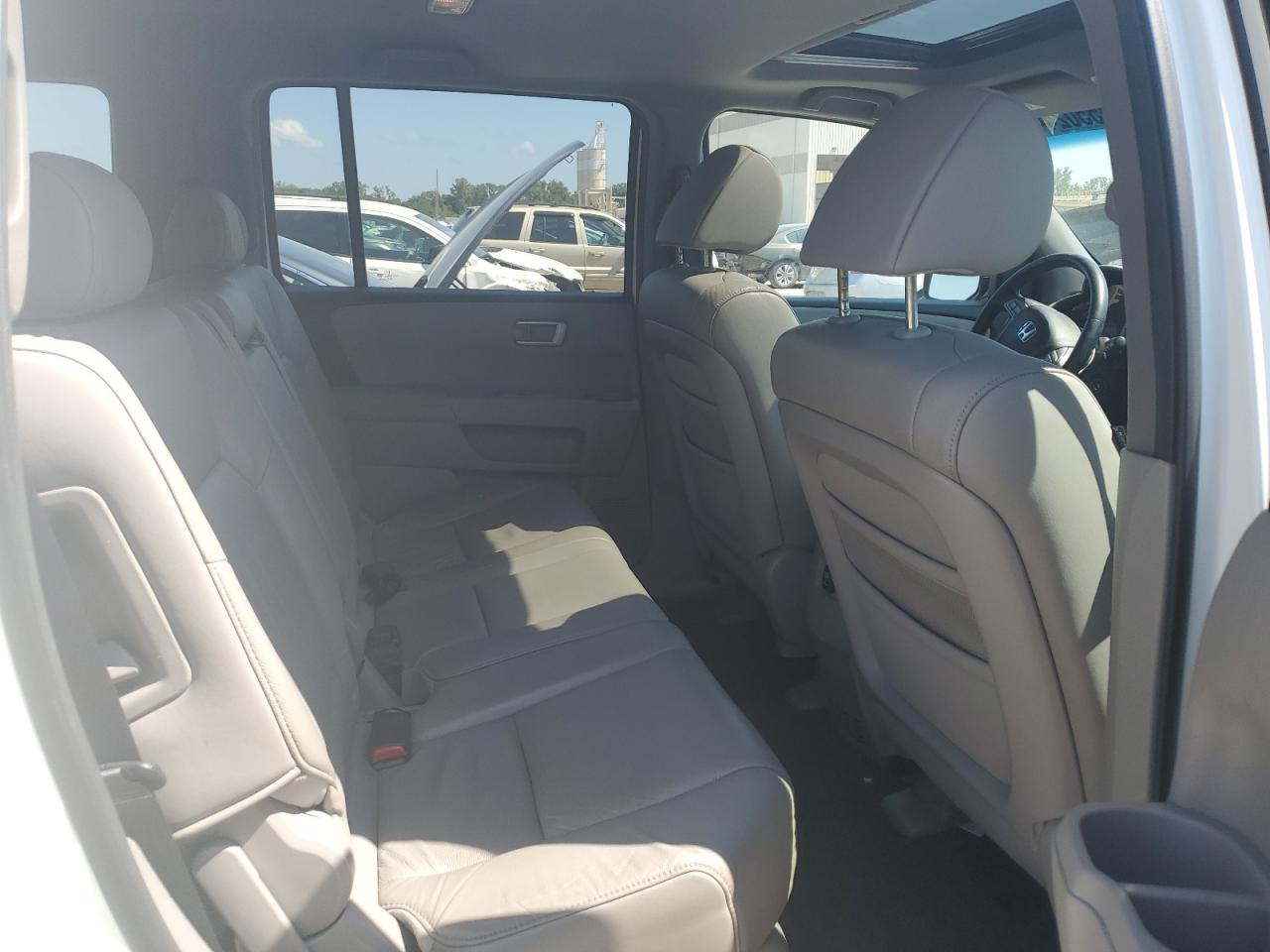 2010 Honda Pilot Exl VIN: 5FNYF4H58AB037230 Lot: 63550244