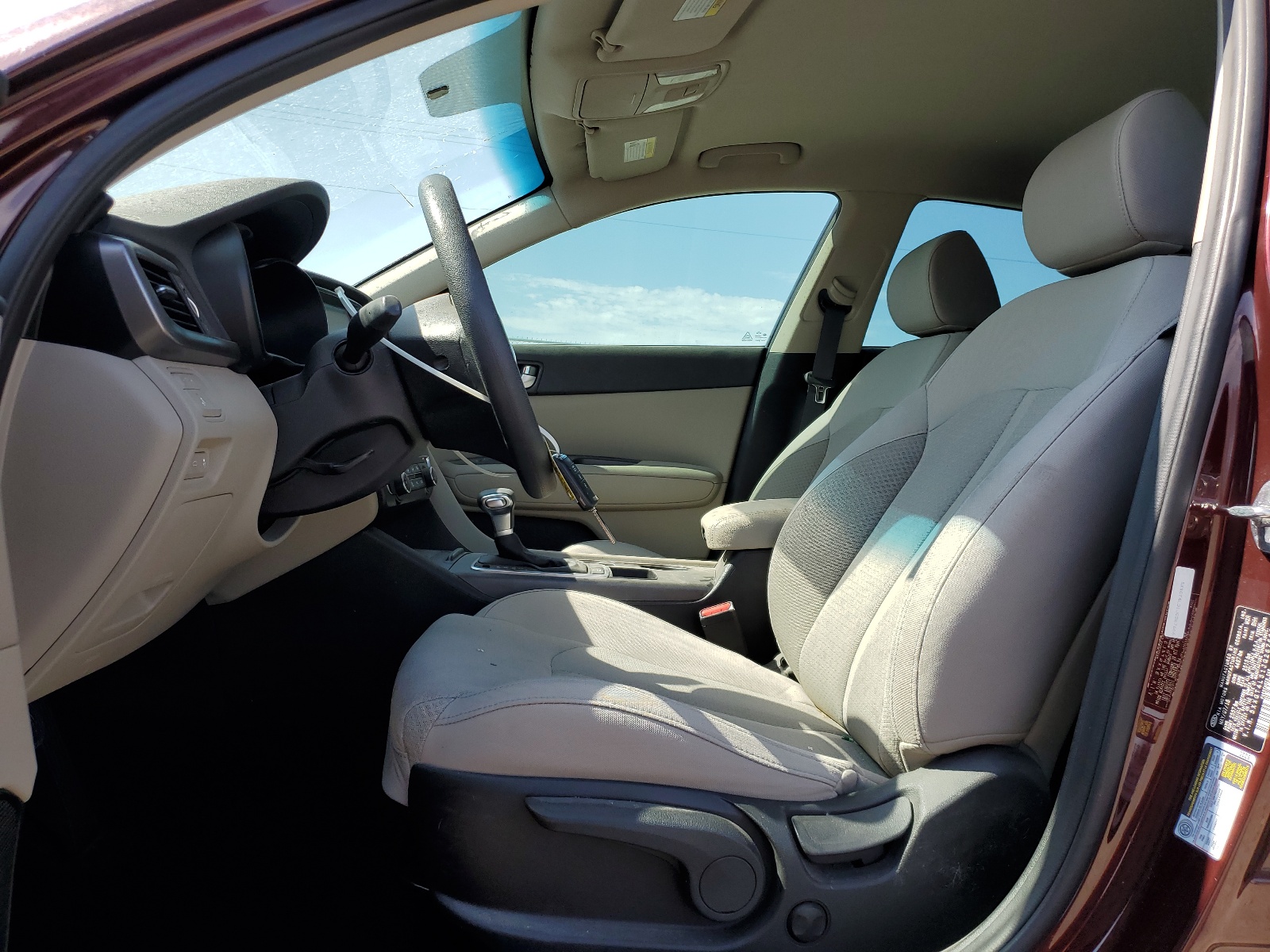 5XXGT4L31JG267666 2018 Kia Optima Lx