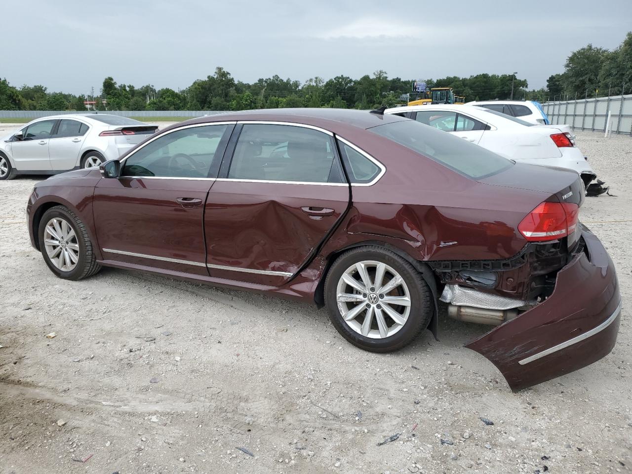 1VWCH7A38DC075604 2013 Volkswagen Passat Sel